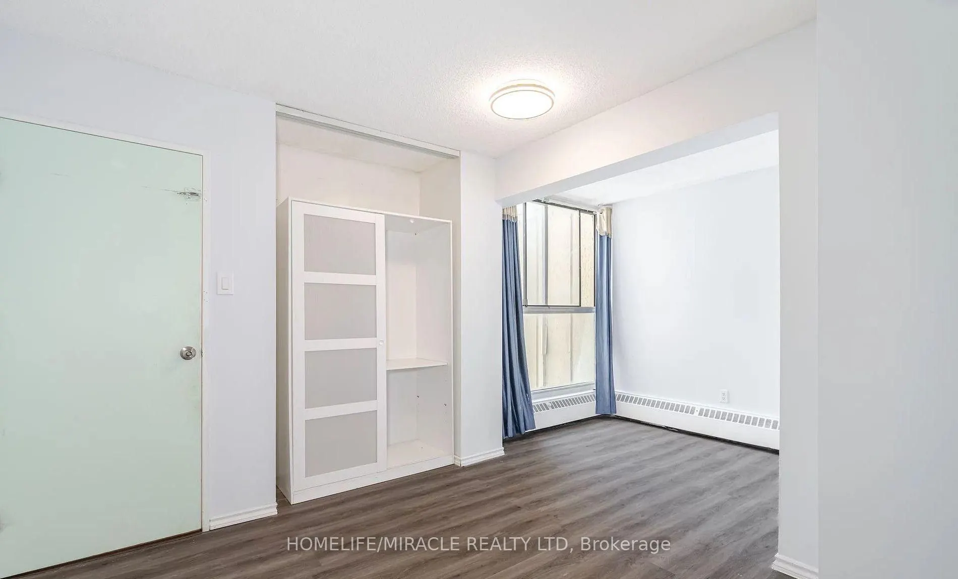 4673 Jane Street #517