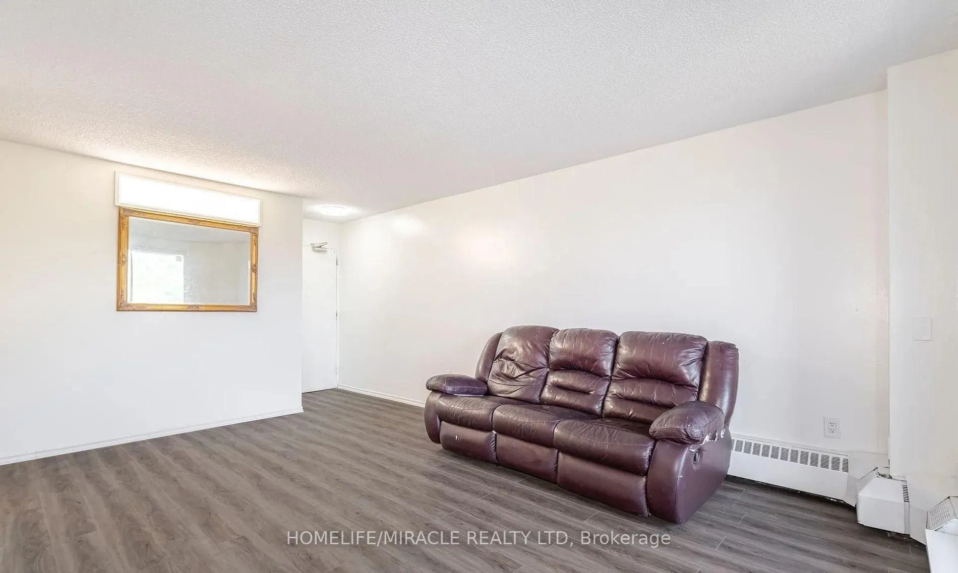 4673 Jane Street #517