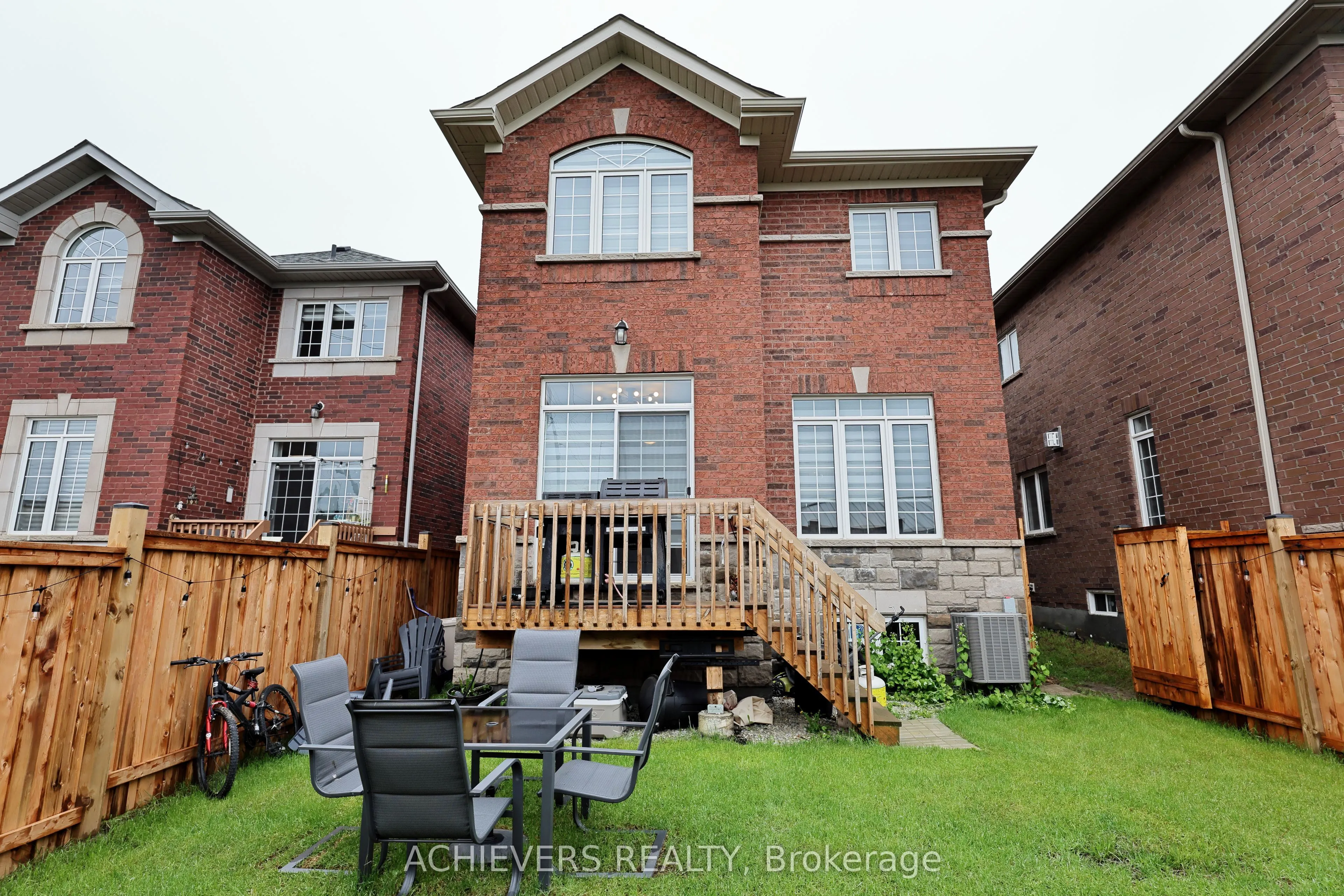 52 Branigan Crescent