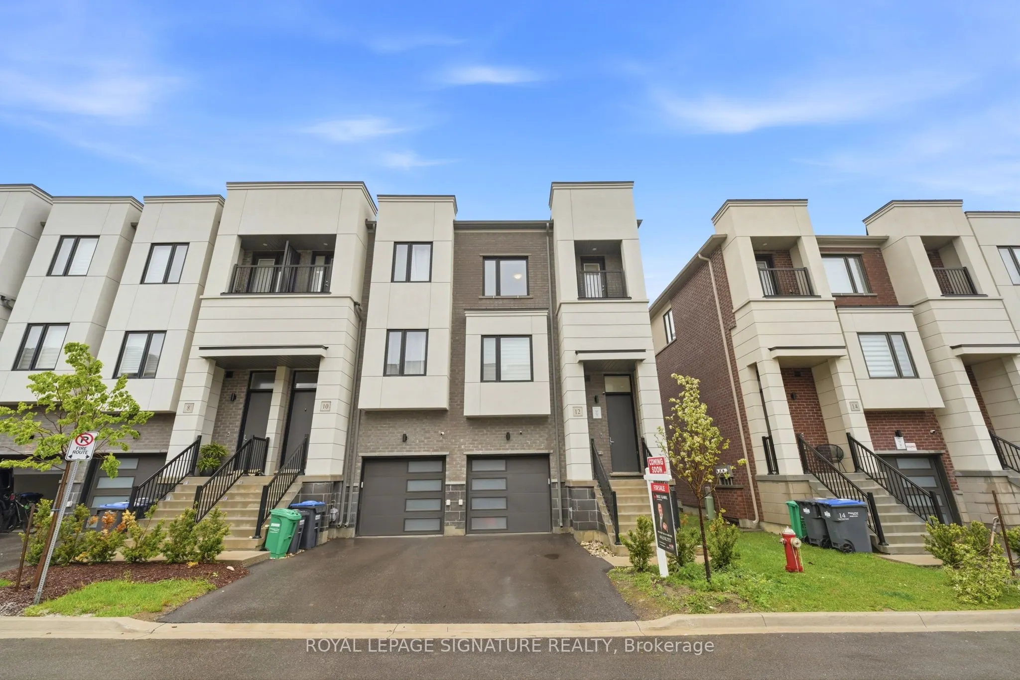 12 Heathrow Lane