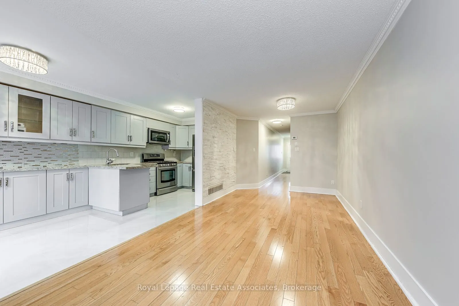 6978 Lisanne Court