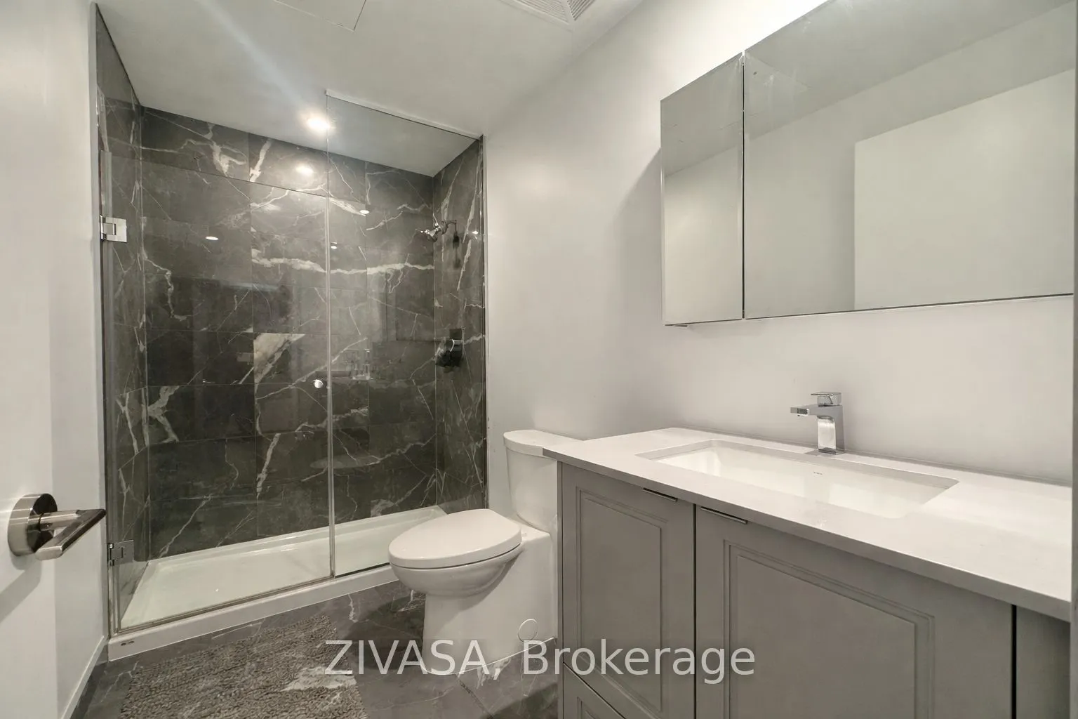 1926 Lakeshore Boulevard W #3911