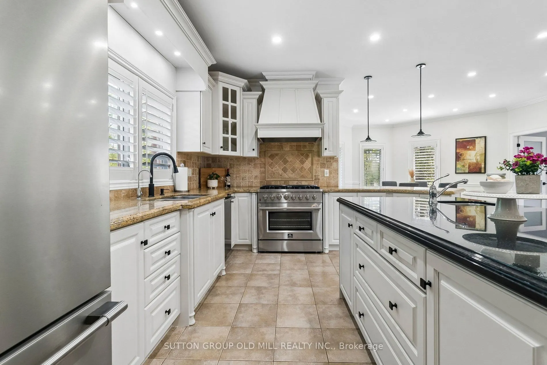 7 Rolling Meadow Drive