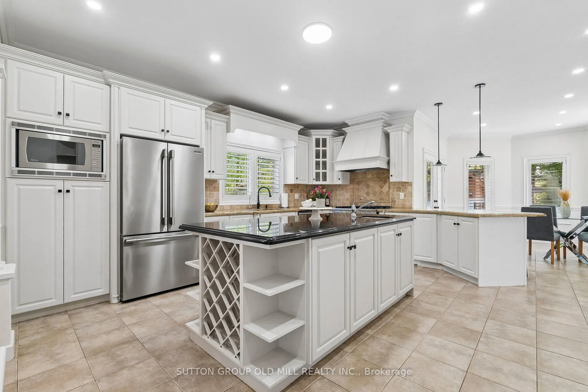 7 Rolling Meadow Drive