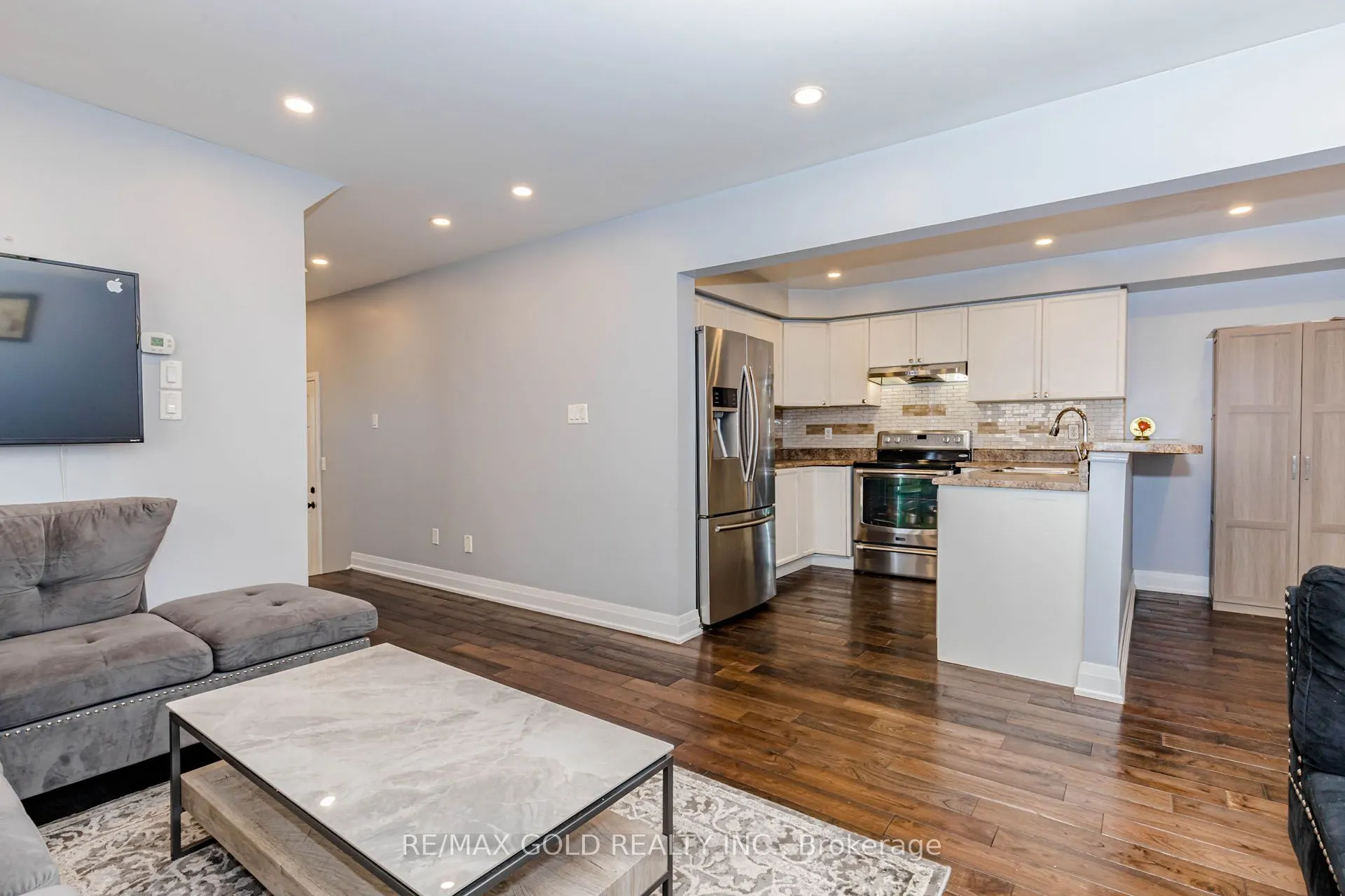 28 Rivermere Court