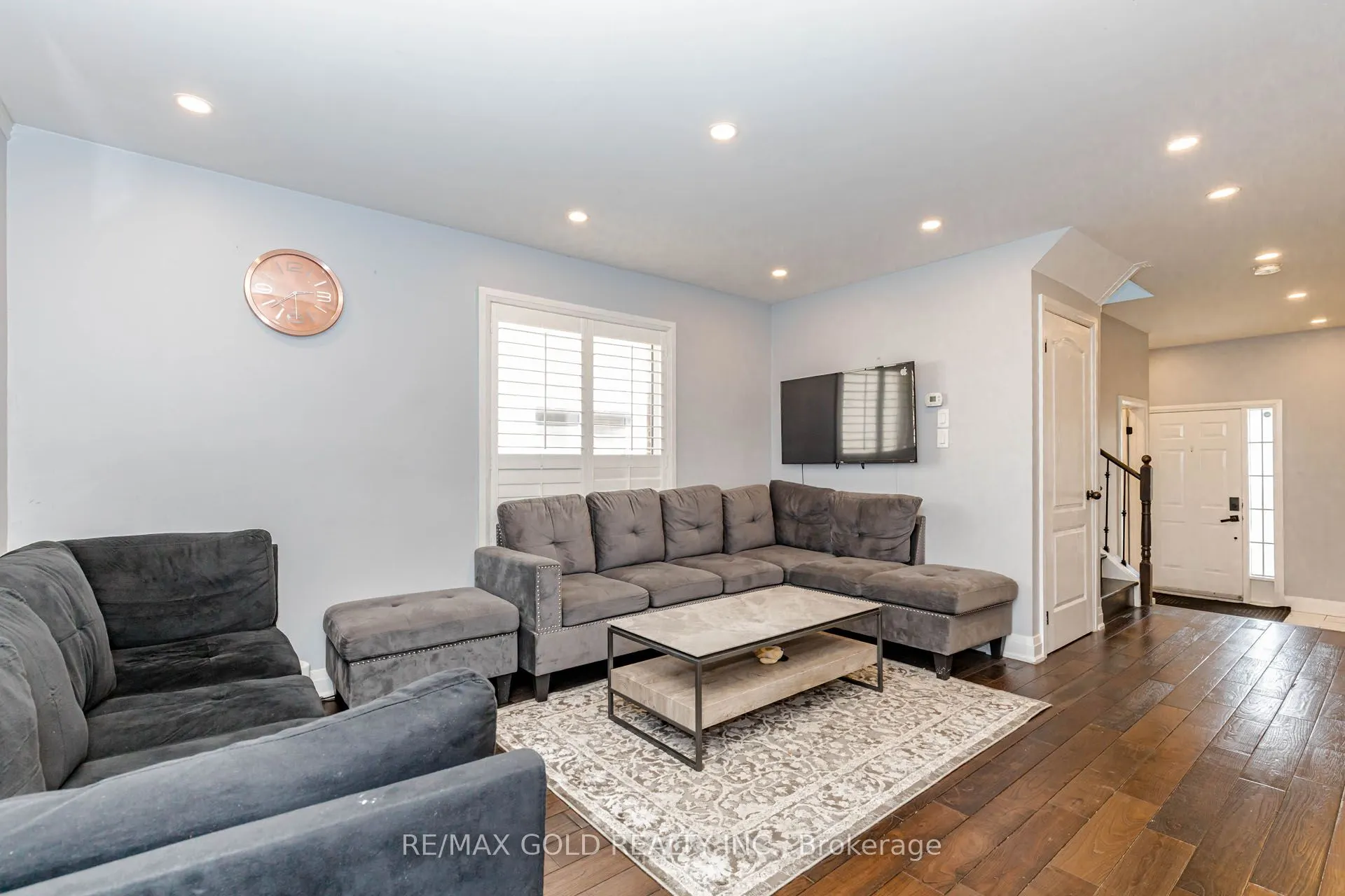 28 Rivermere Court