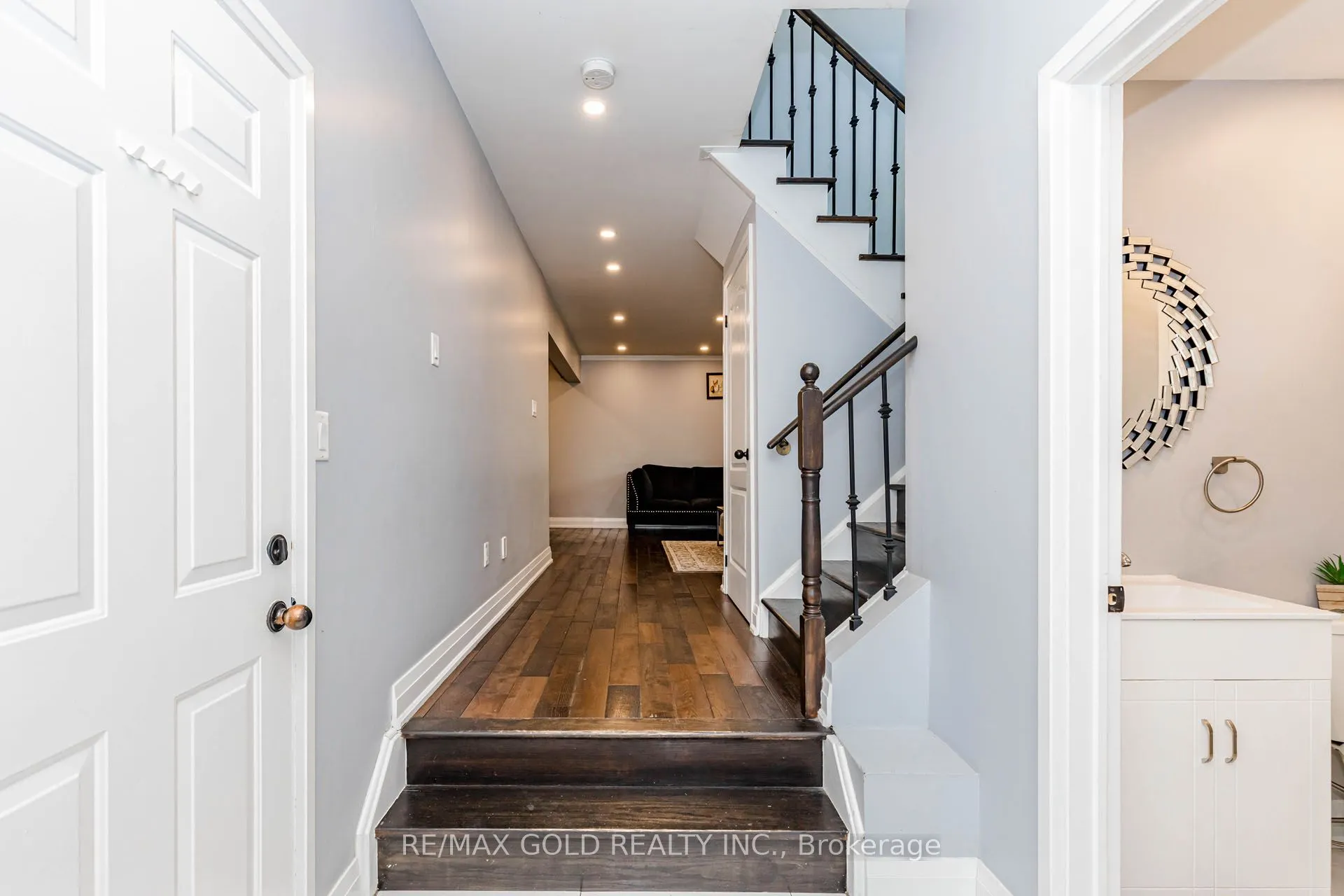28 Rivermere Court