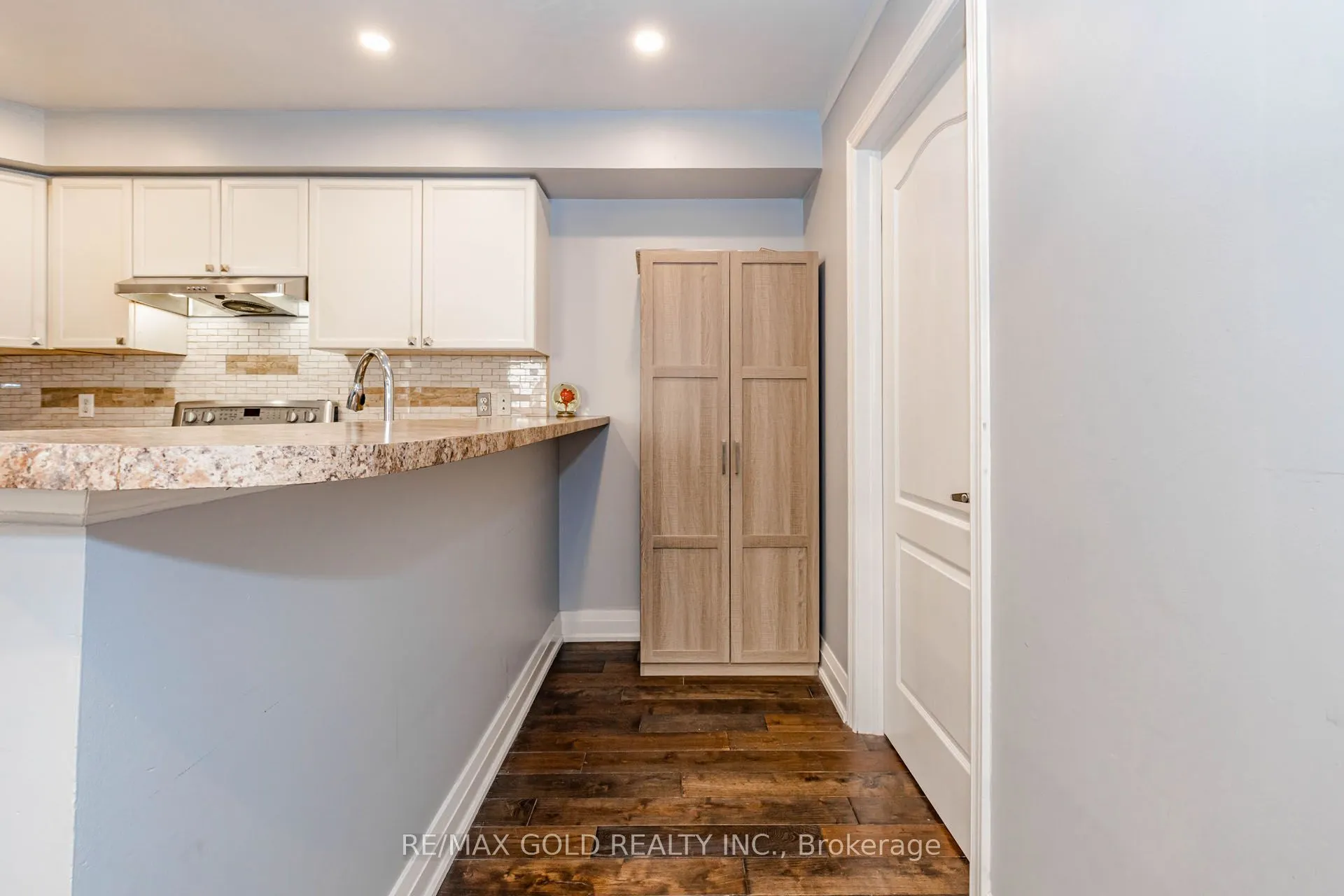 28 Rivermere Court