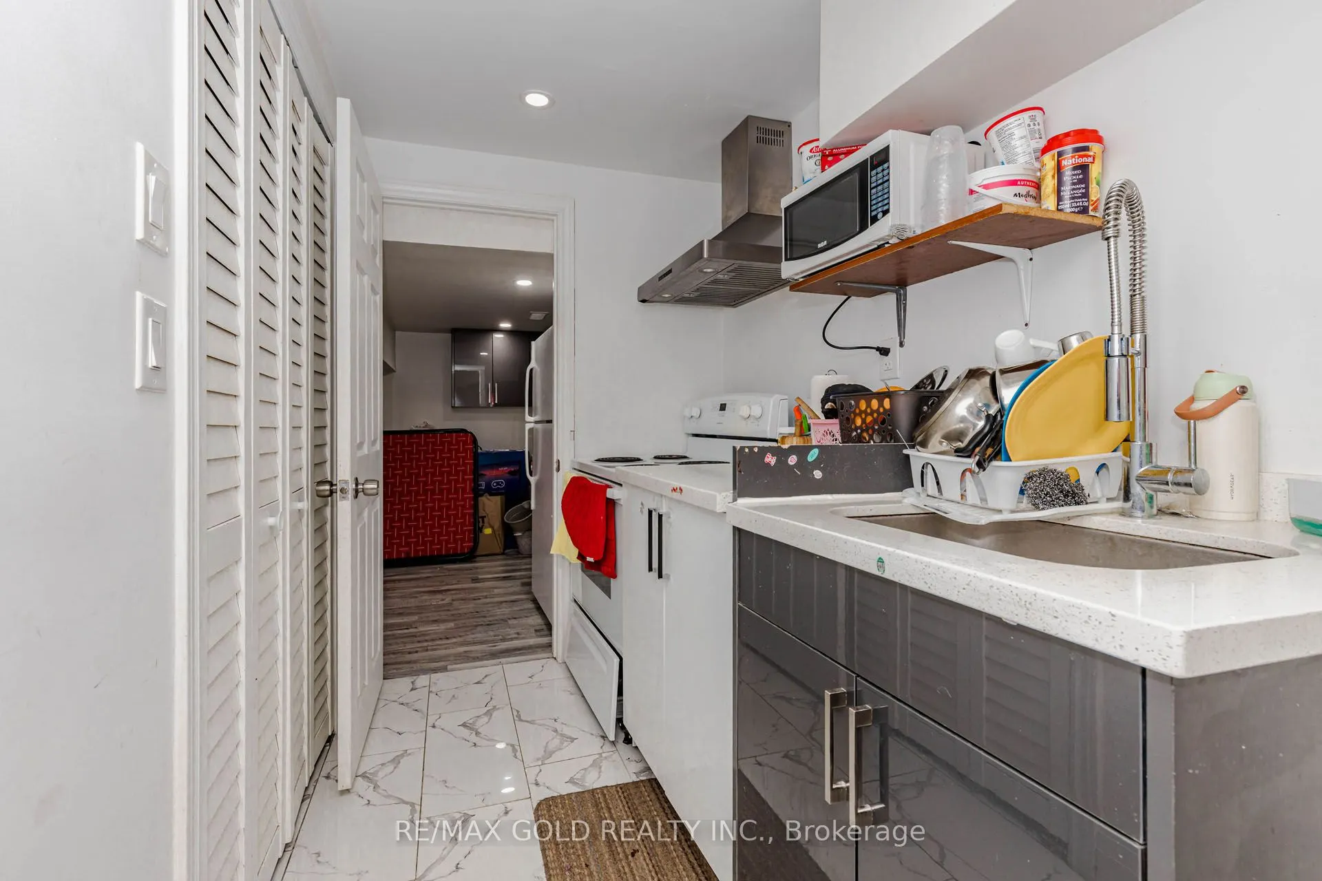 28 Rivermere Court