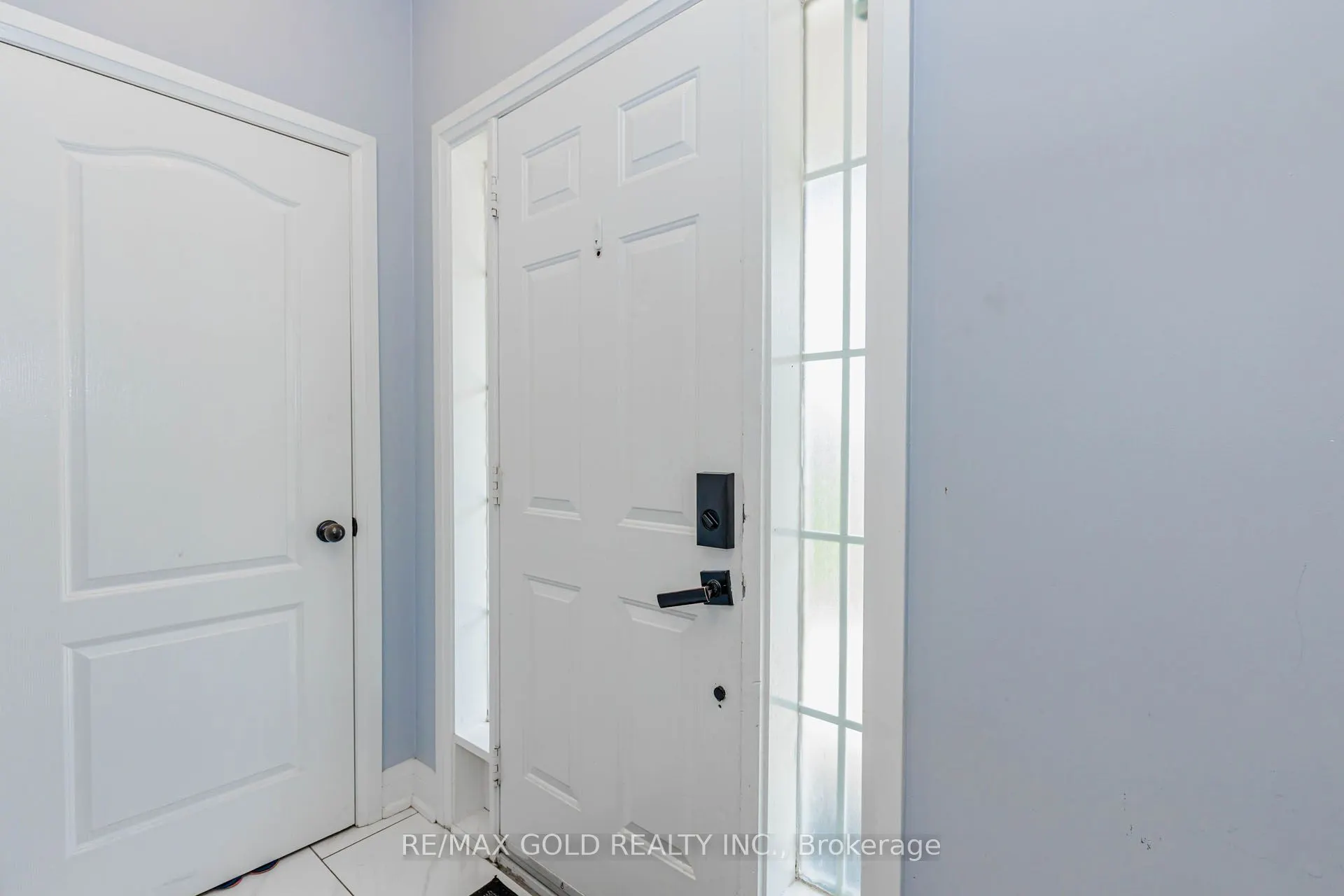 28 Rivermere Court