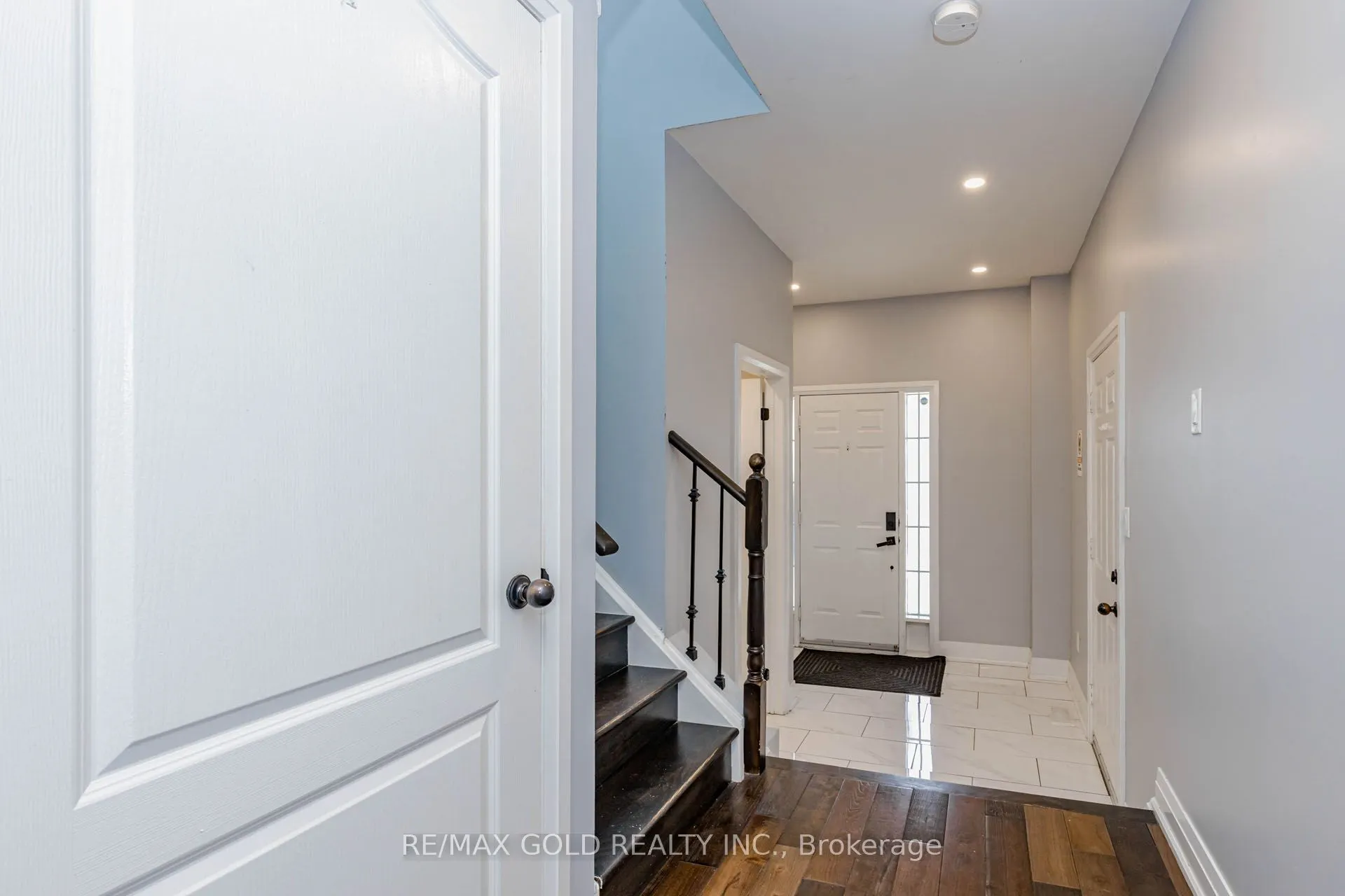 28 Rivermere Court