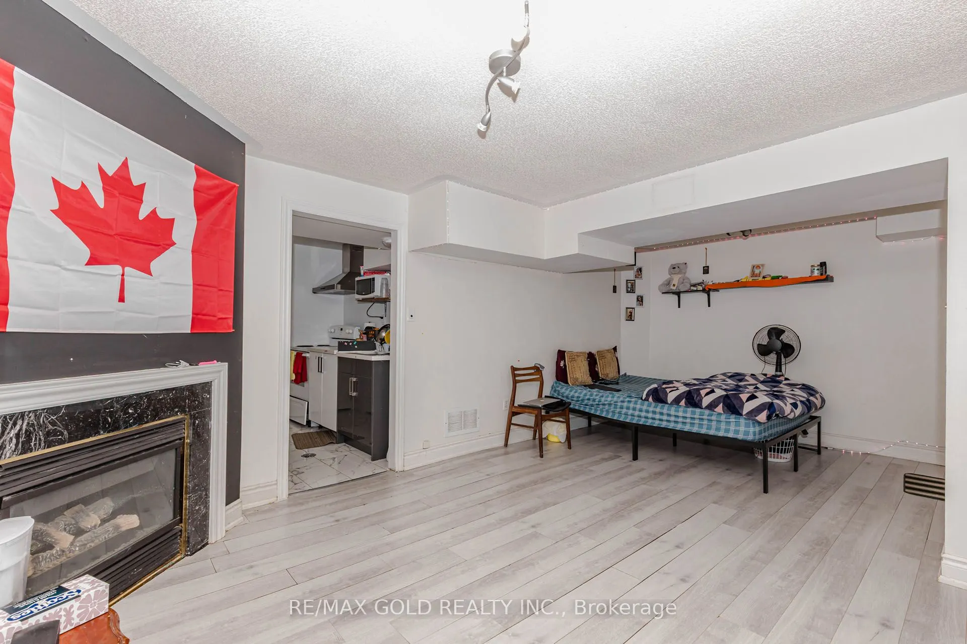 28 Rivermere Court