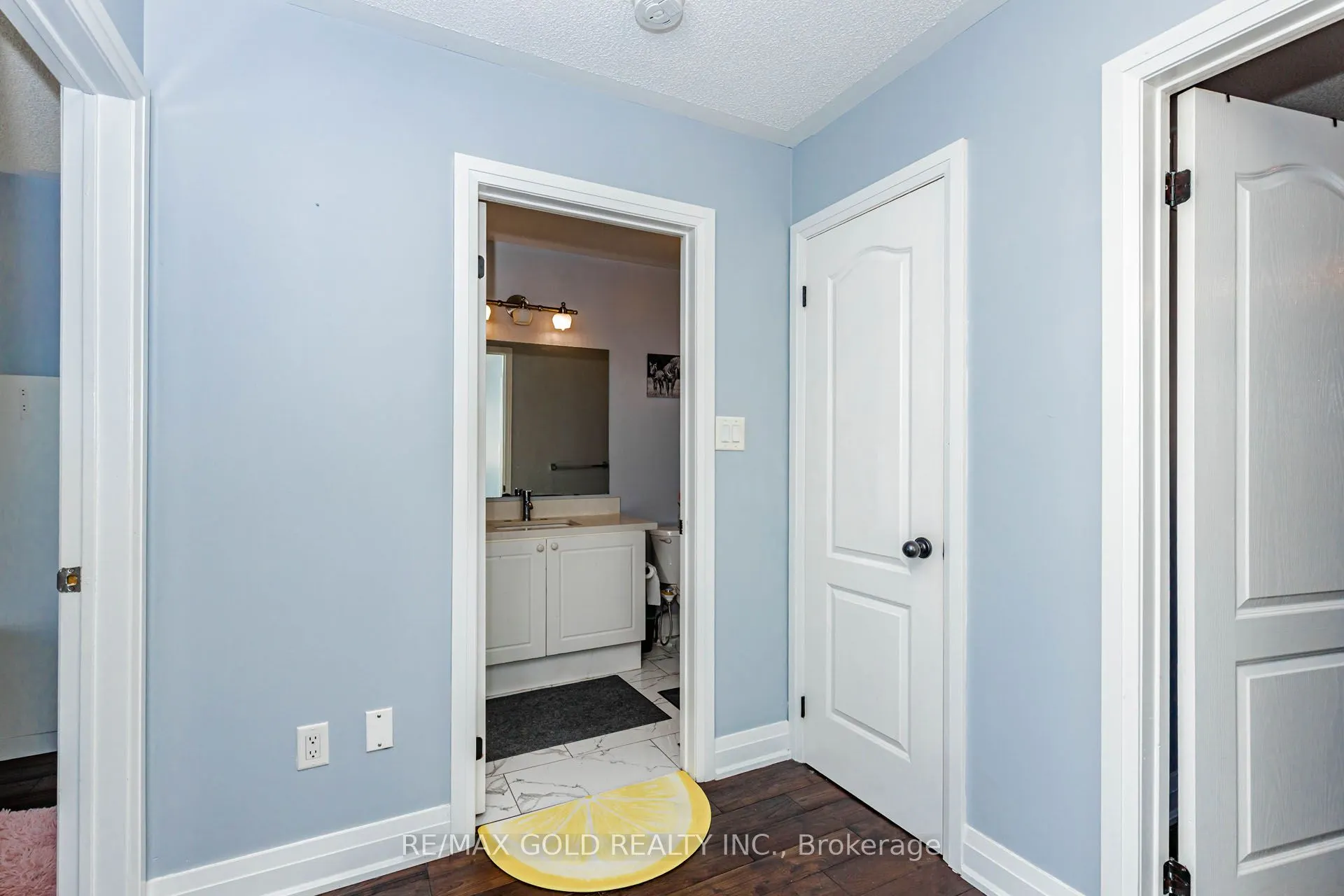 28 Rivermere Court