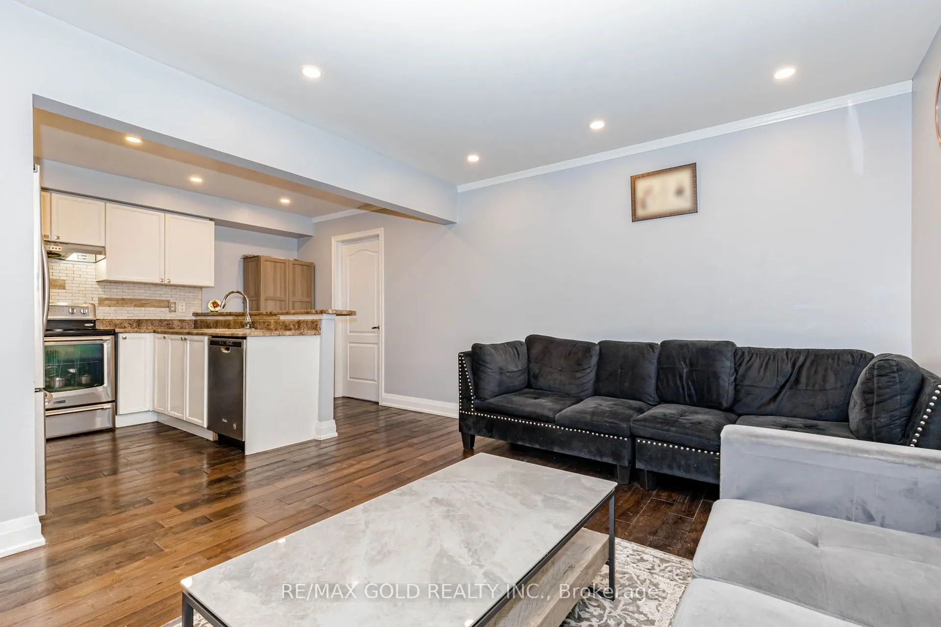 28 Rivermere Court
