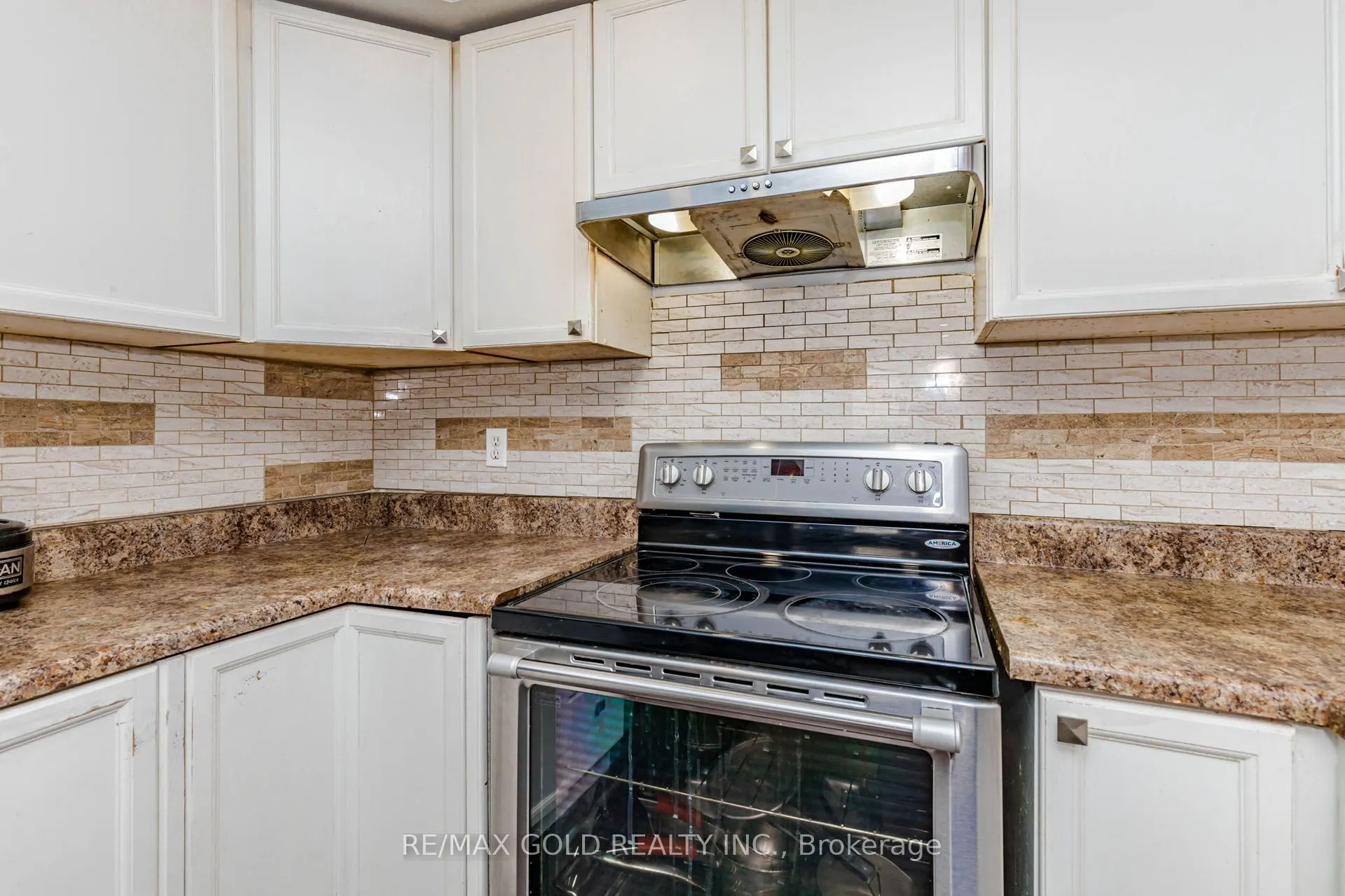 28 Rivermere Court