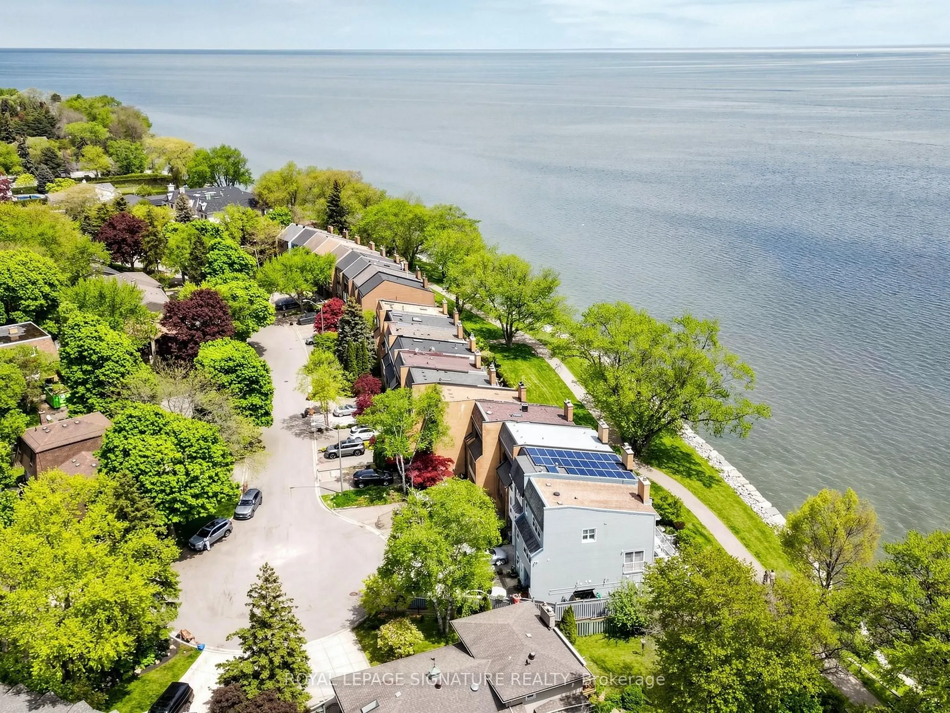 2094 Water's Edge Drive