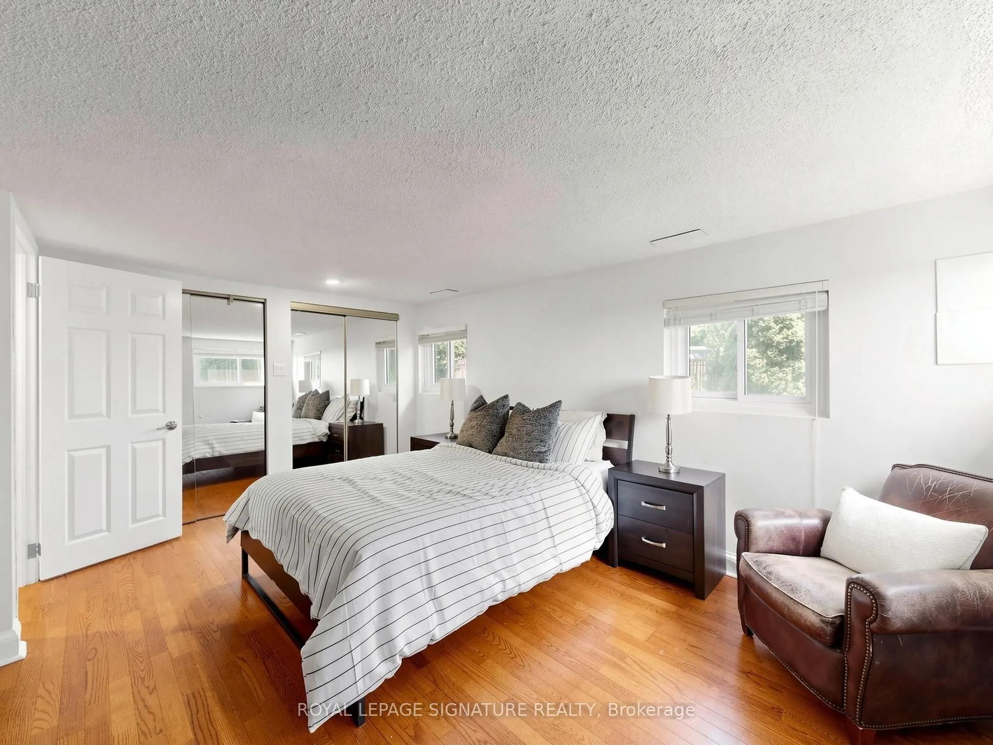 2094 Water's Edge Drive