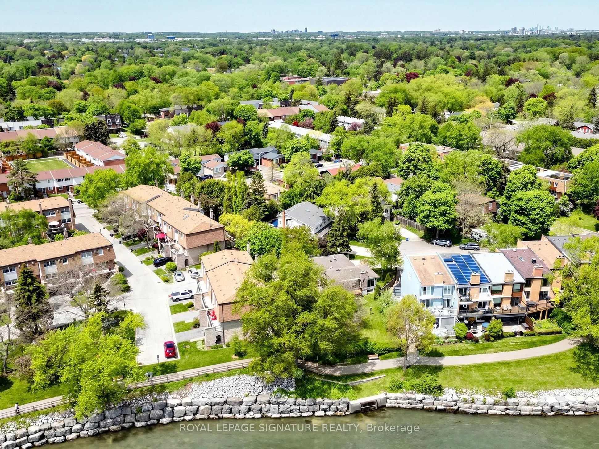 2094 Water's Edge Drive