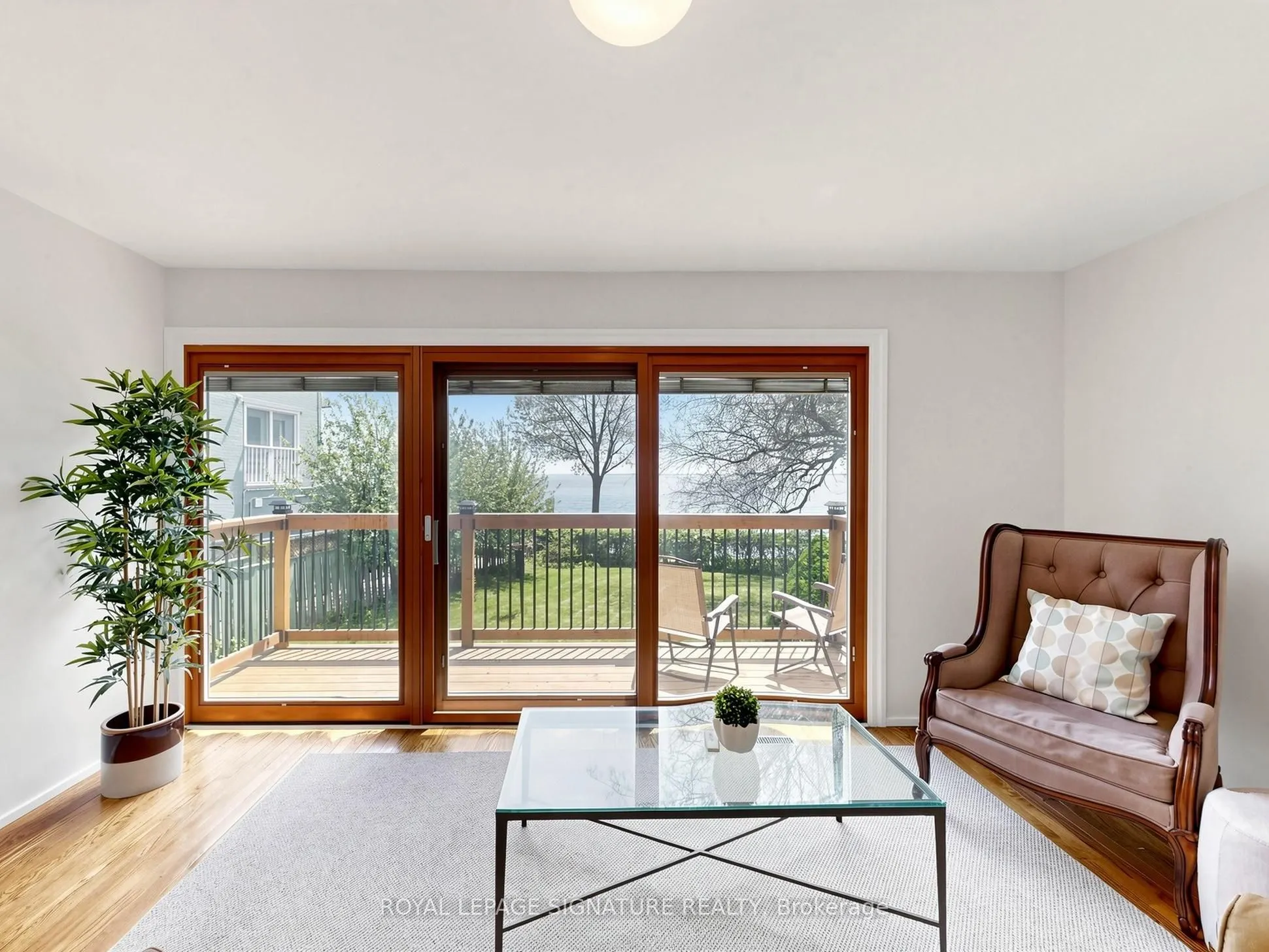 2094 Water's Edge Drive