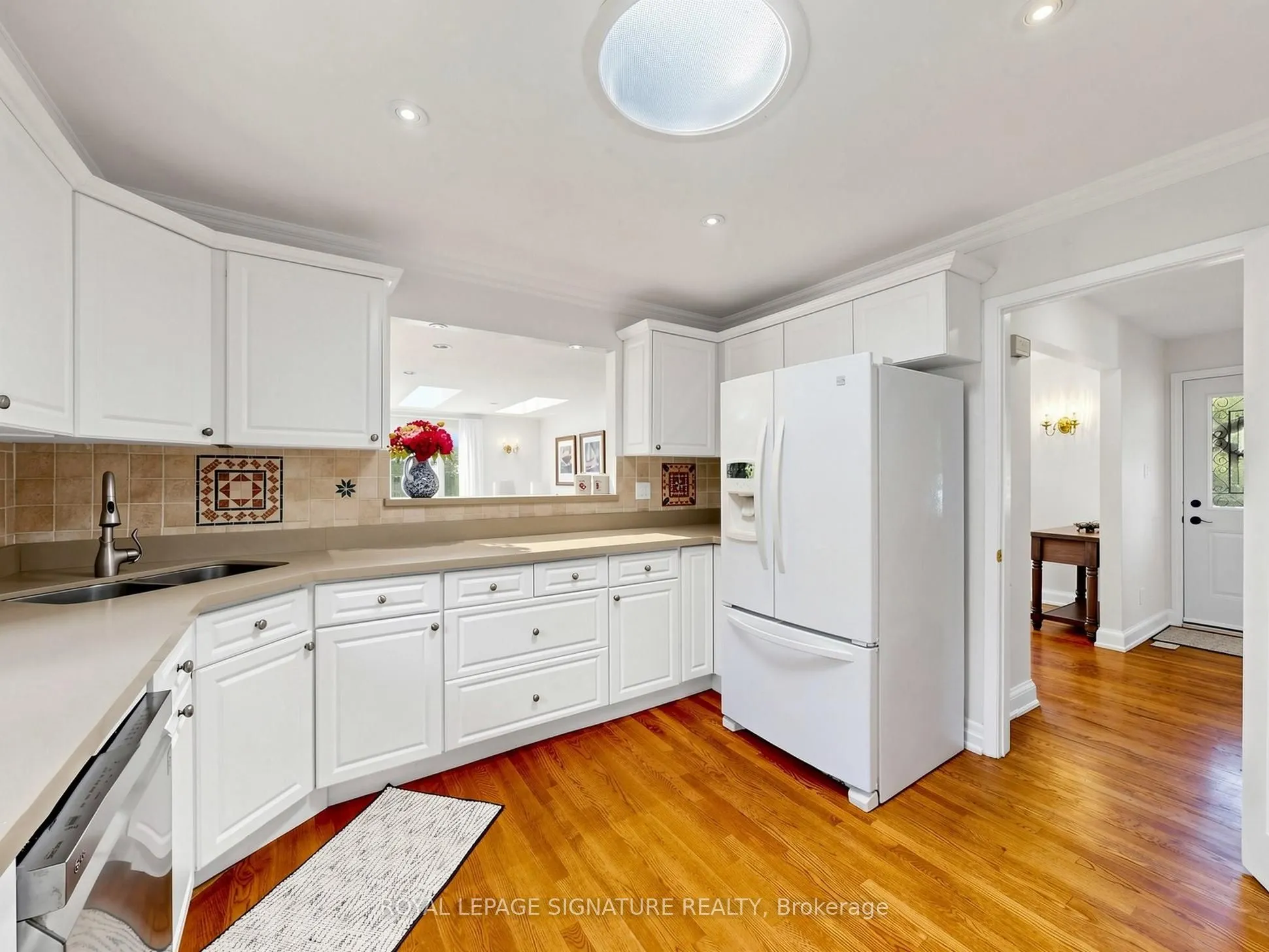 2094 Water's Edge Drive