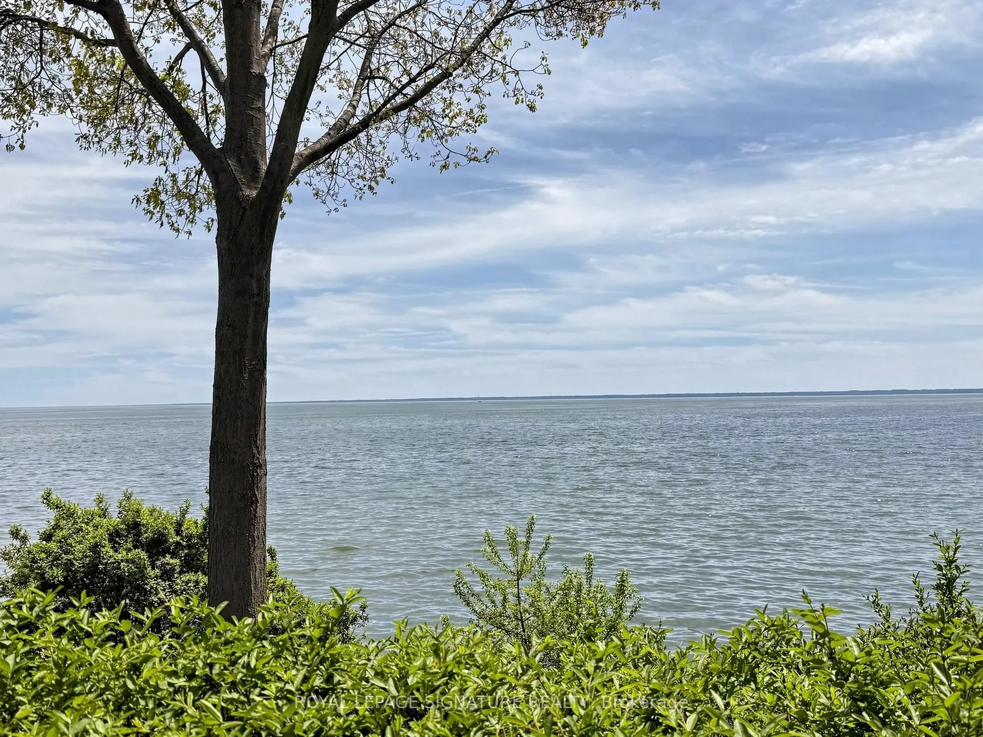 2094 Water's Edge Drive