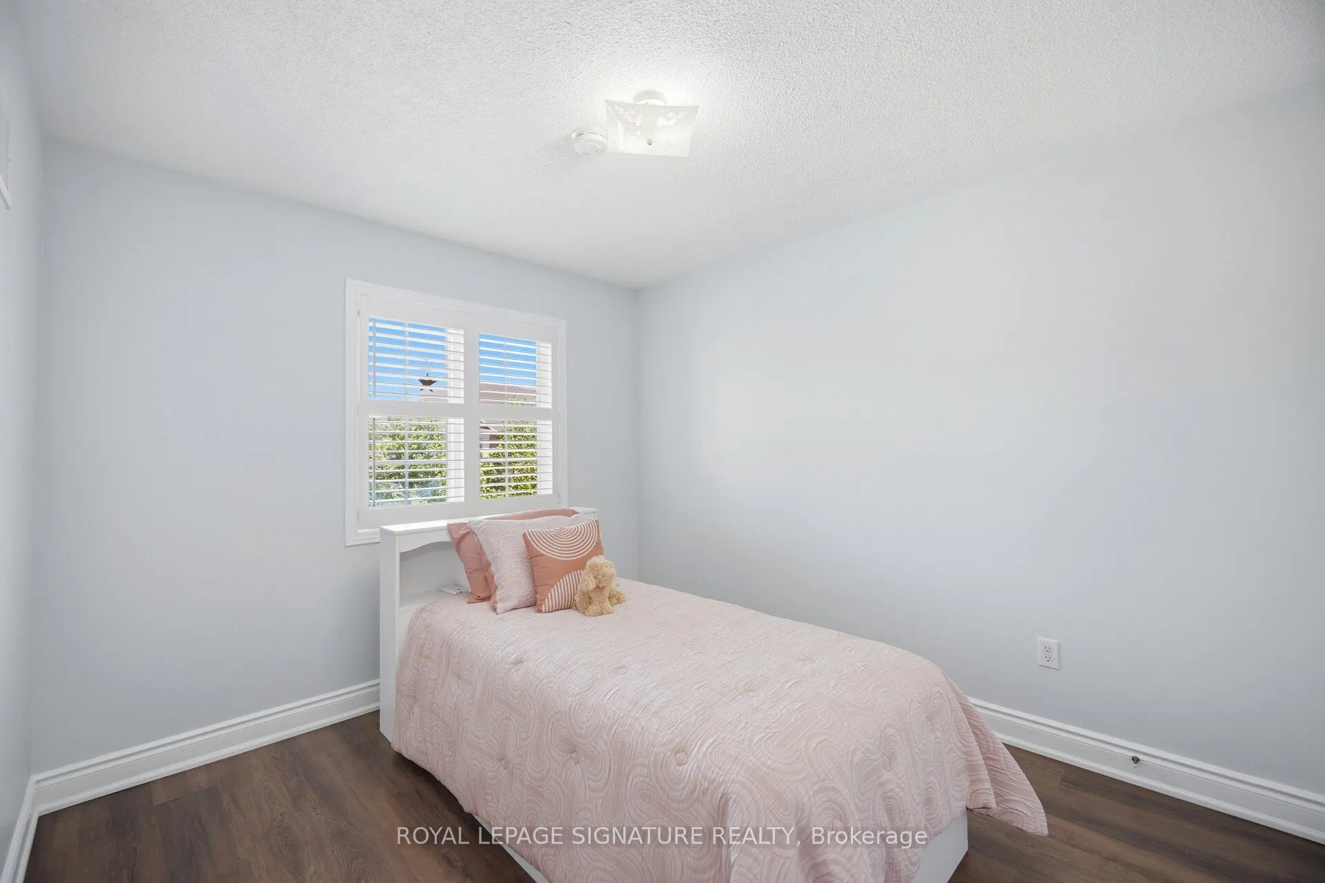 33 Bay Breeze Drive