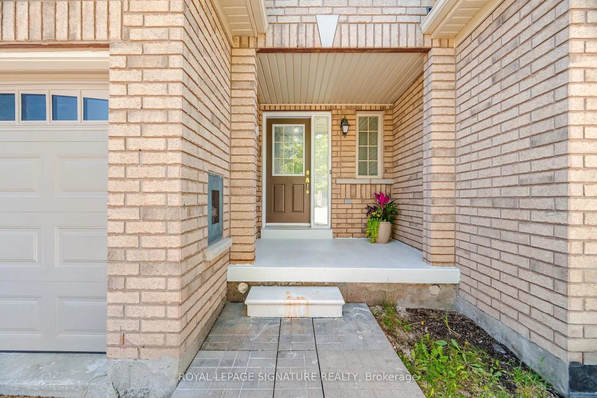 33 Bay Breeze Drive