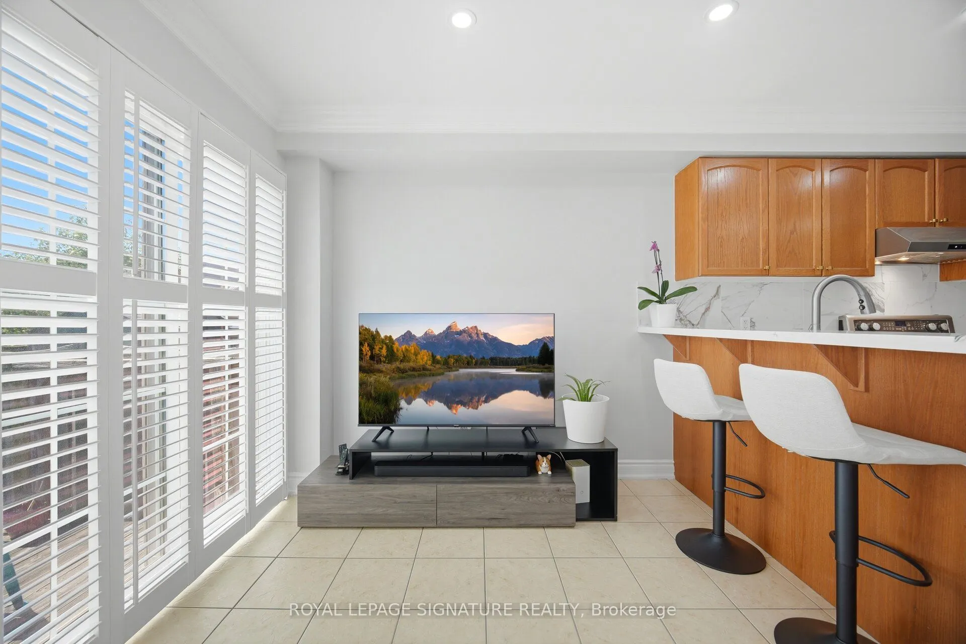 33 Bay Breeze Drive