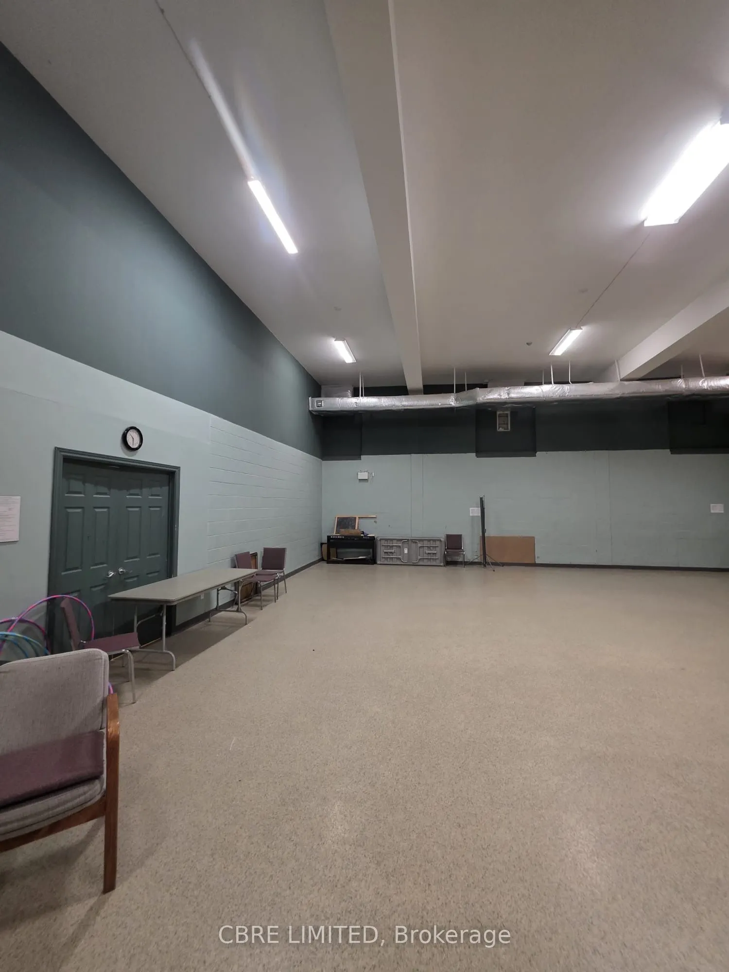 151 Lakeshore Road W