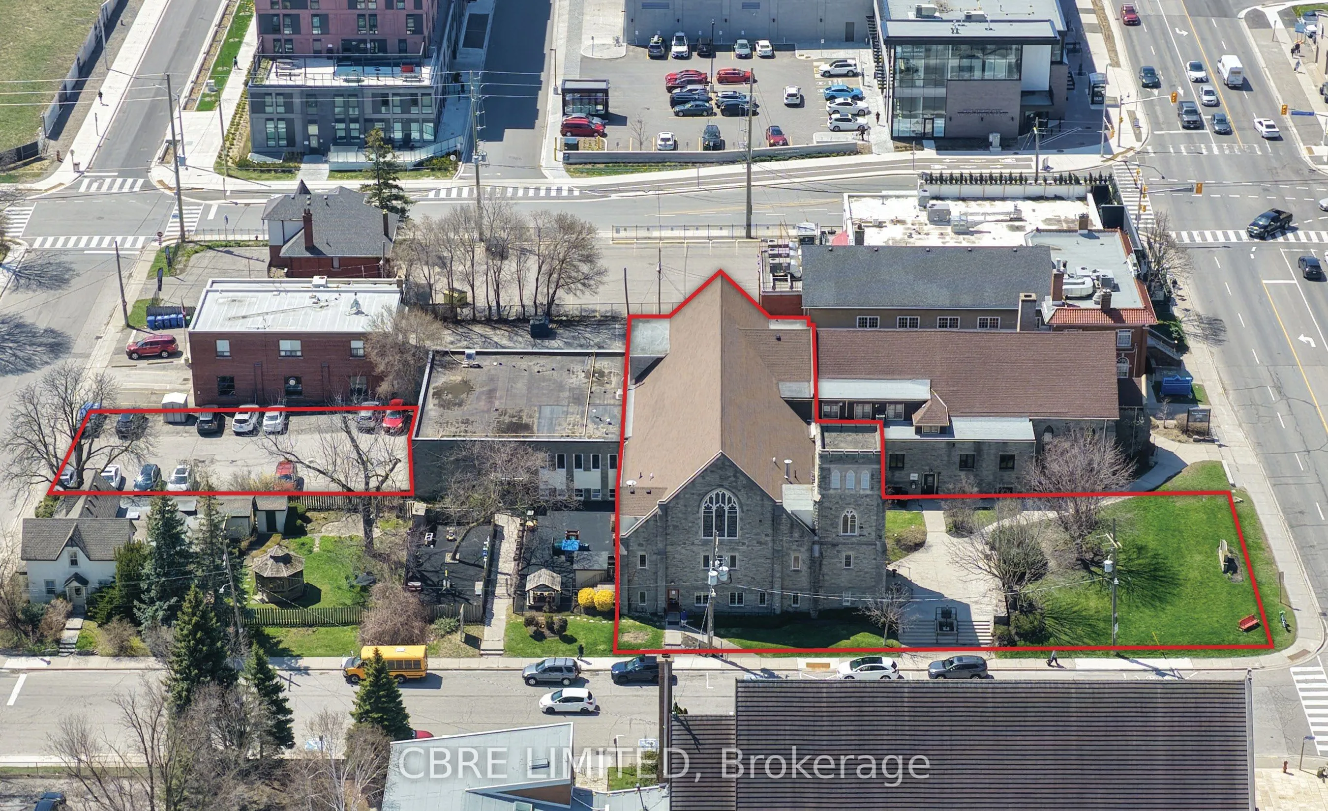 151 Lakeshore Road W