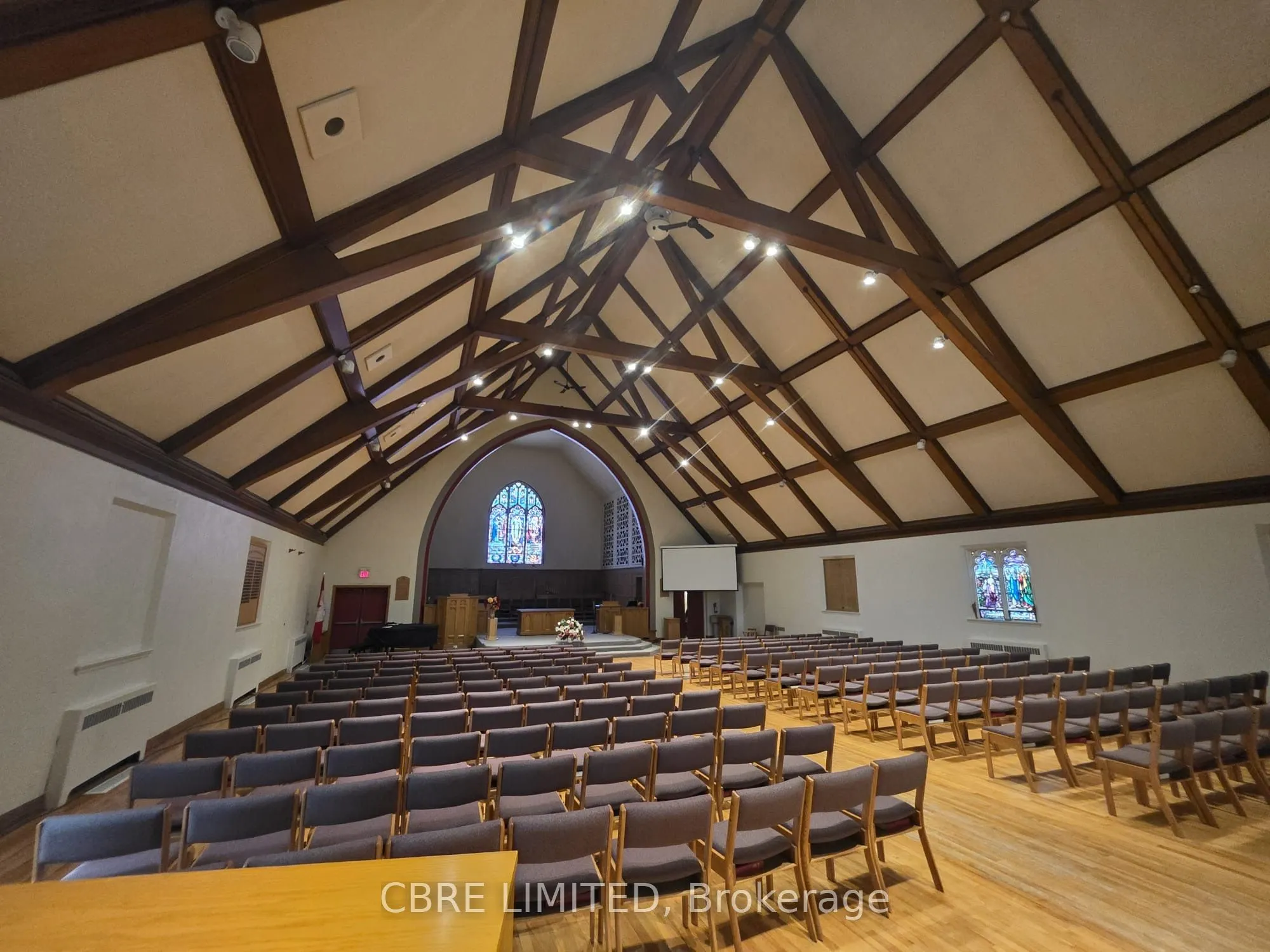 151 Lakeshore Road W