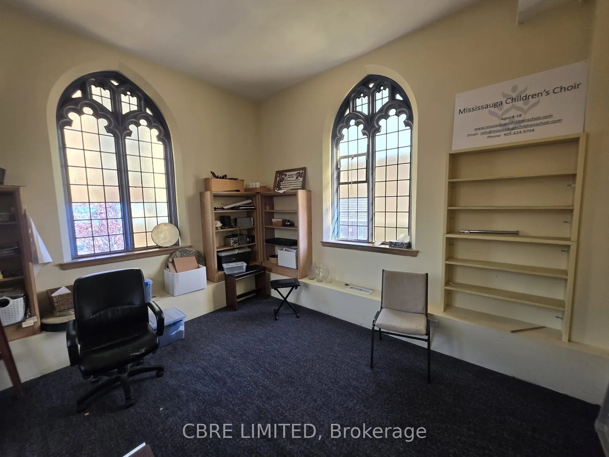 151 Lakeshore Road W