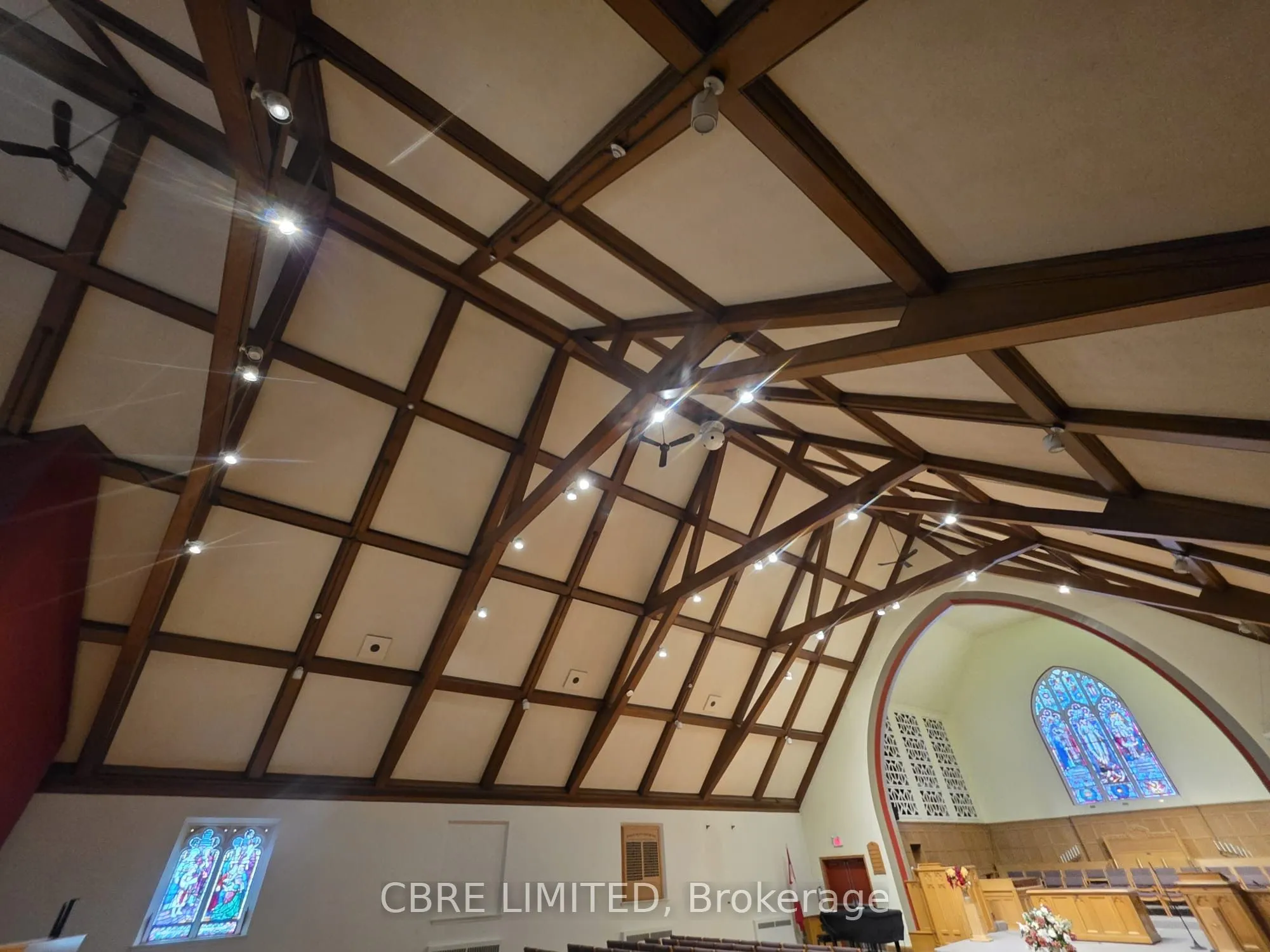 151 Lakeshore Road W