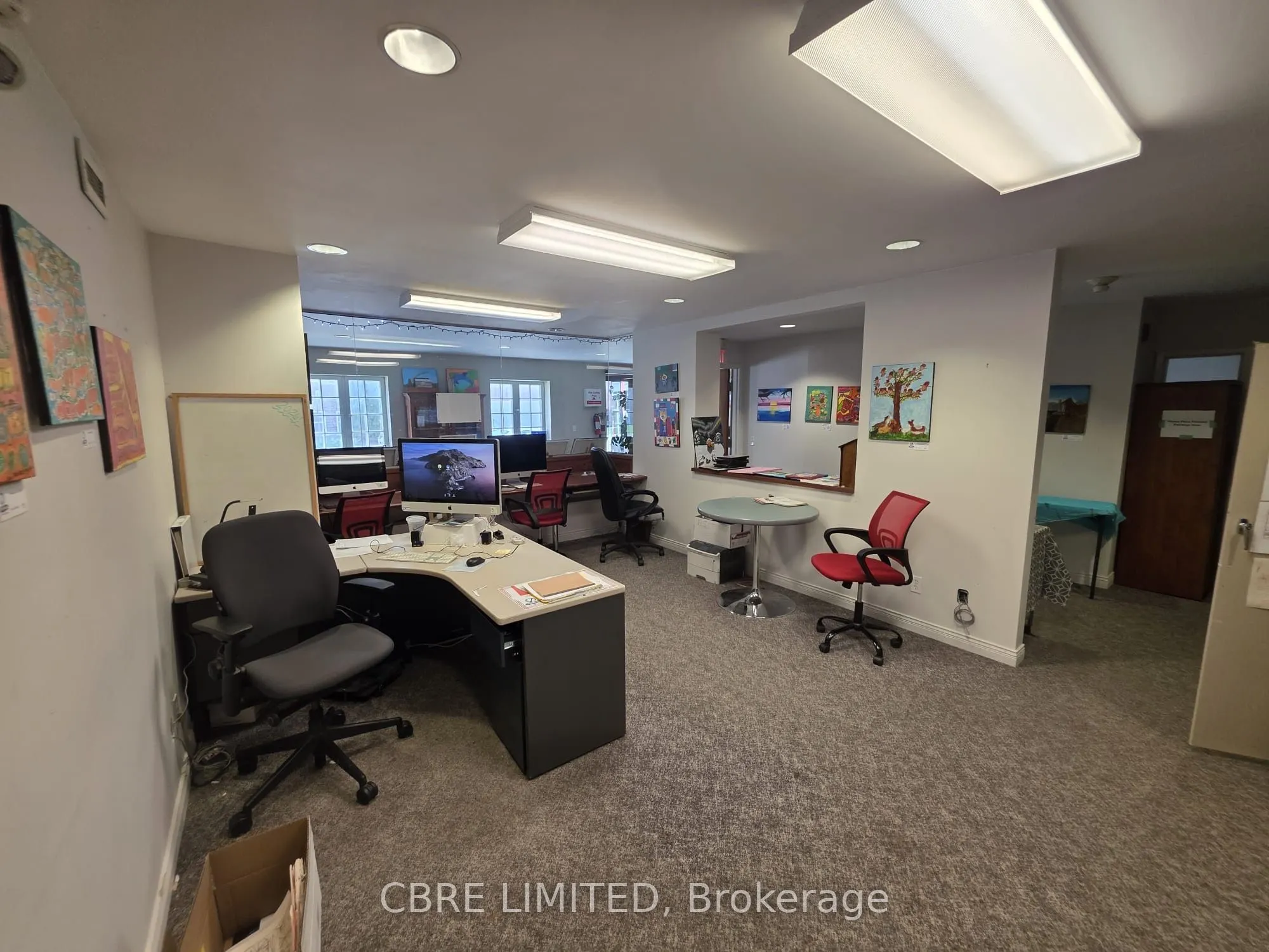 151 Lakeshore Road W
