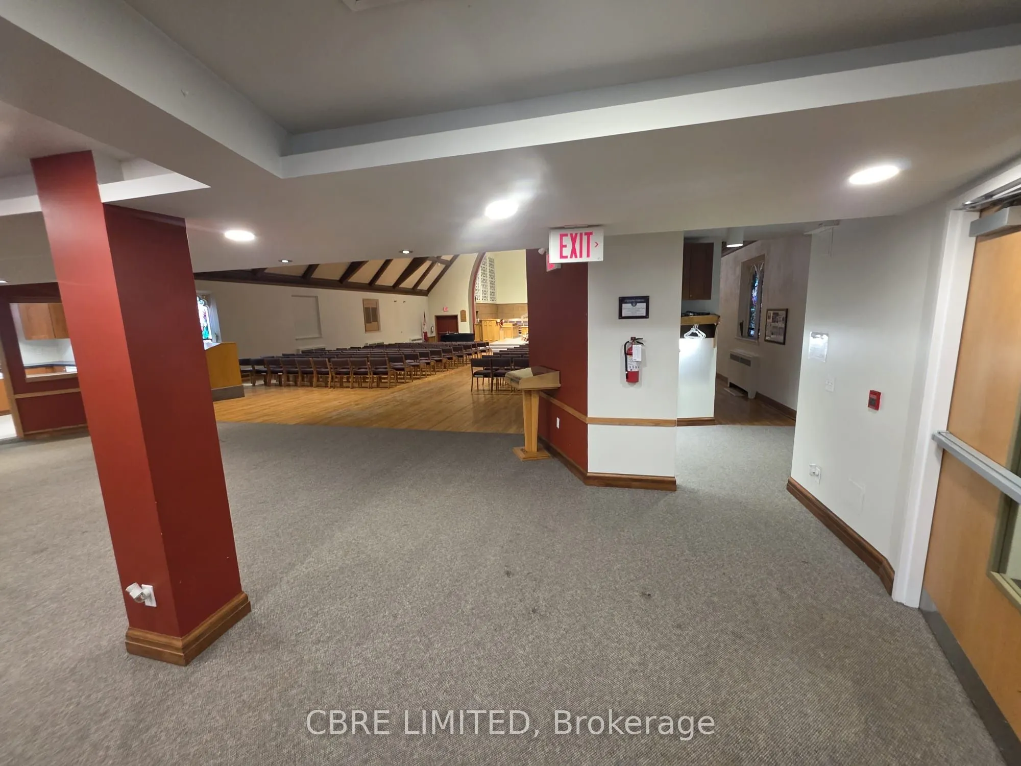151 Lakeshore Road W