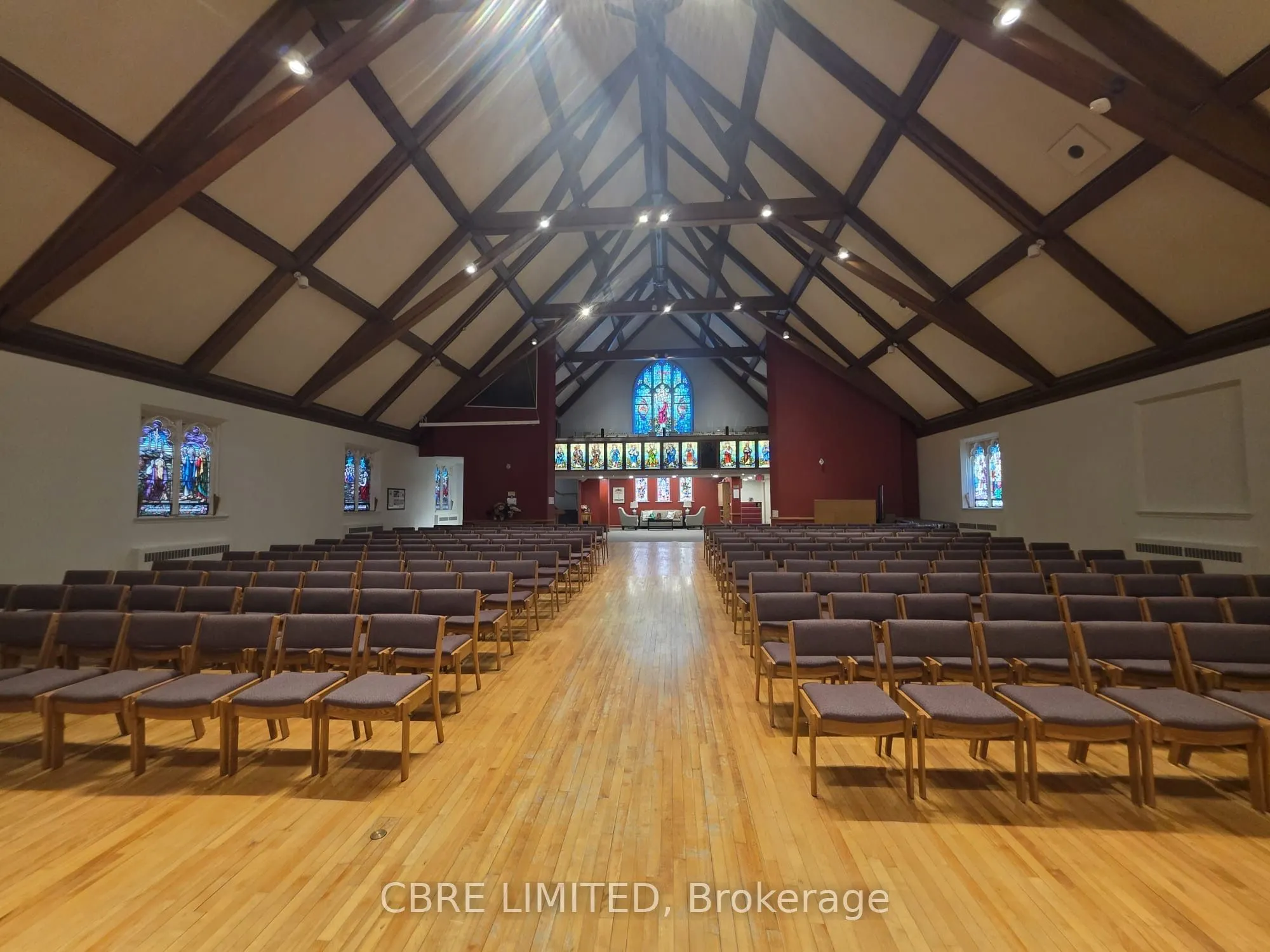 151 Lakeshore Road W