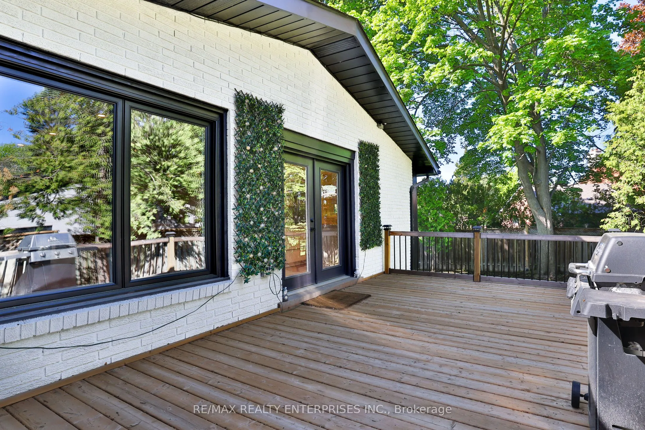 625 Sir Richards Road