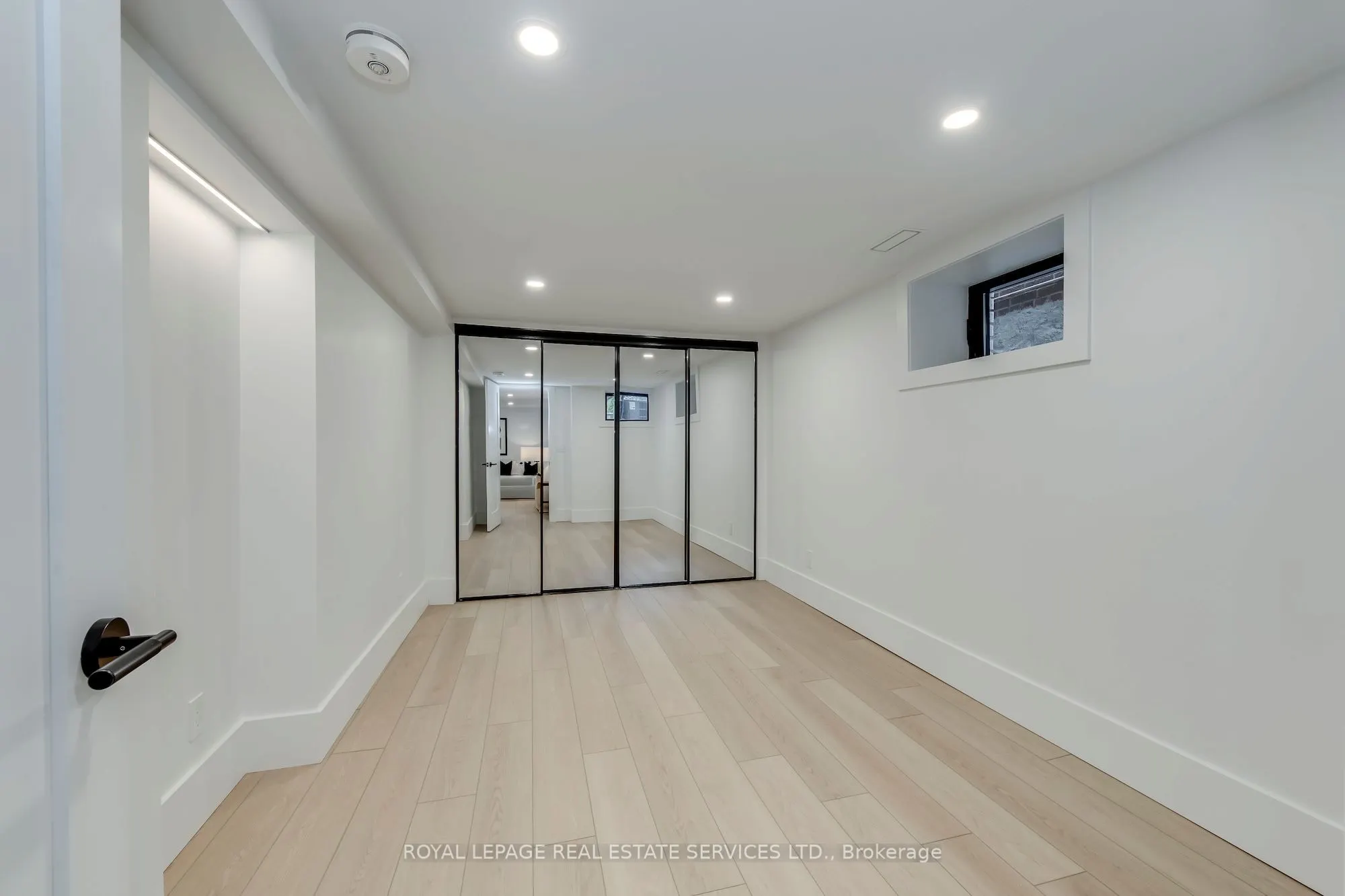 561 Durie Street