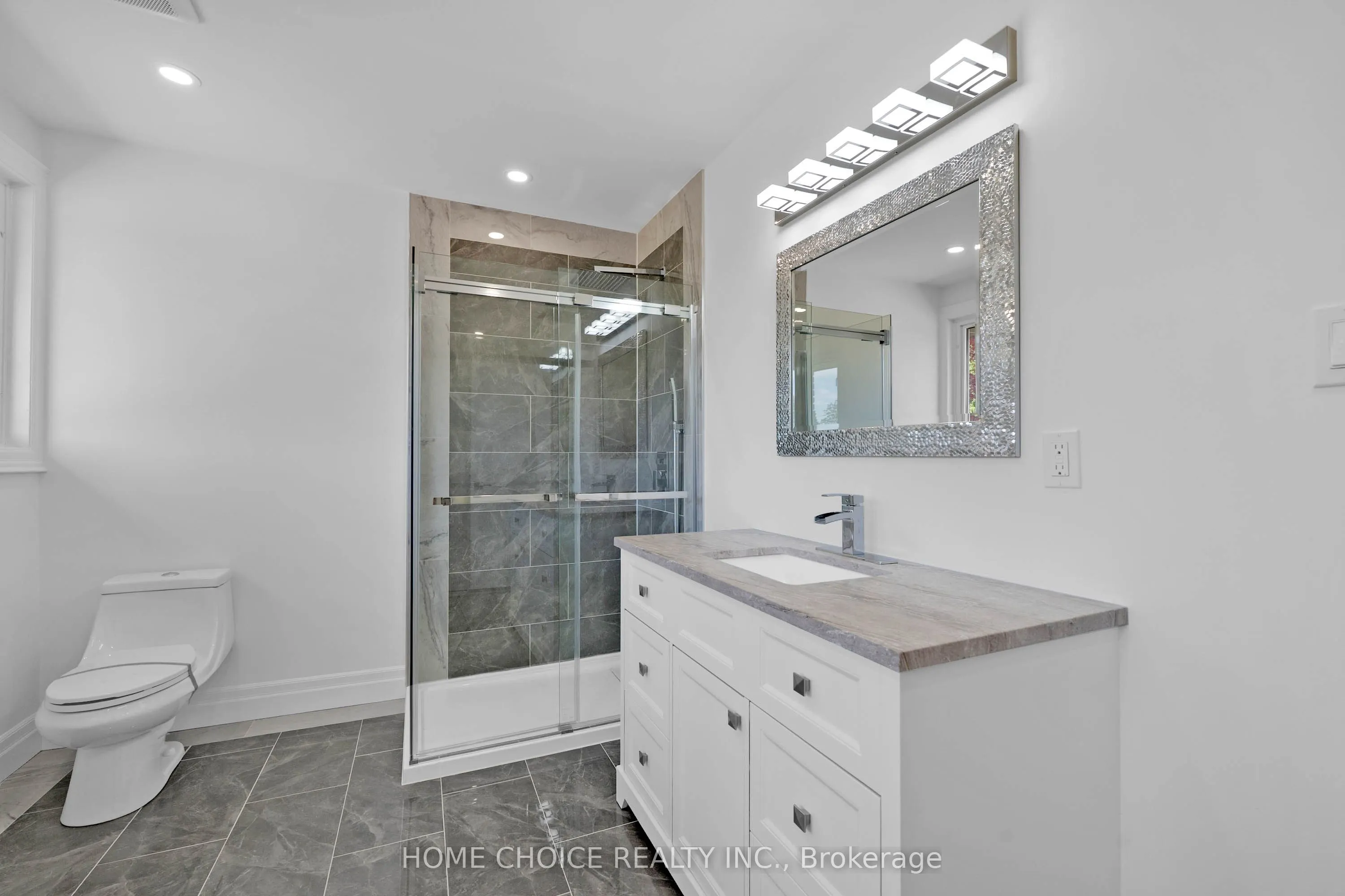 43 Golfwood Heights E