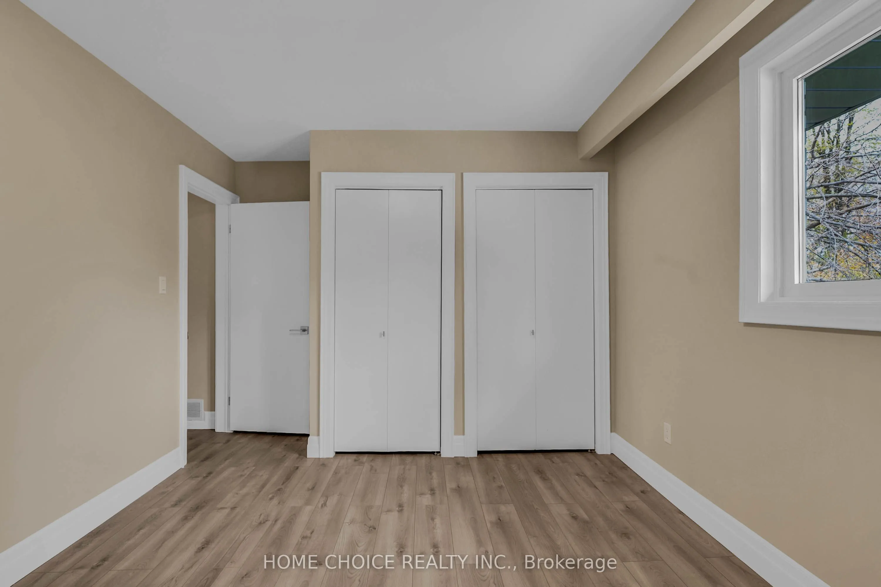 43 Golfwood Heights E