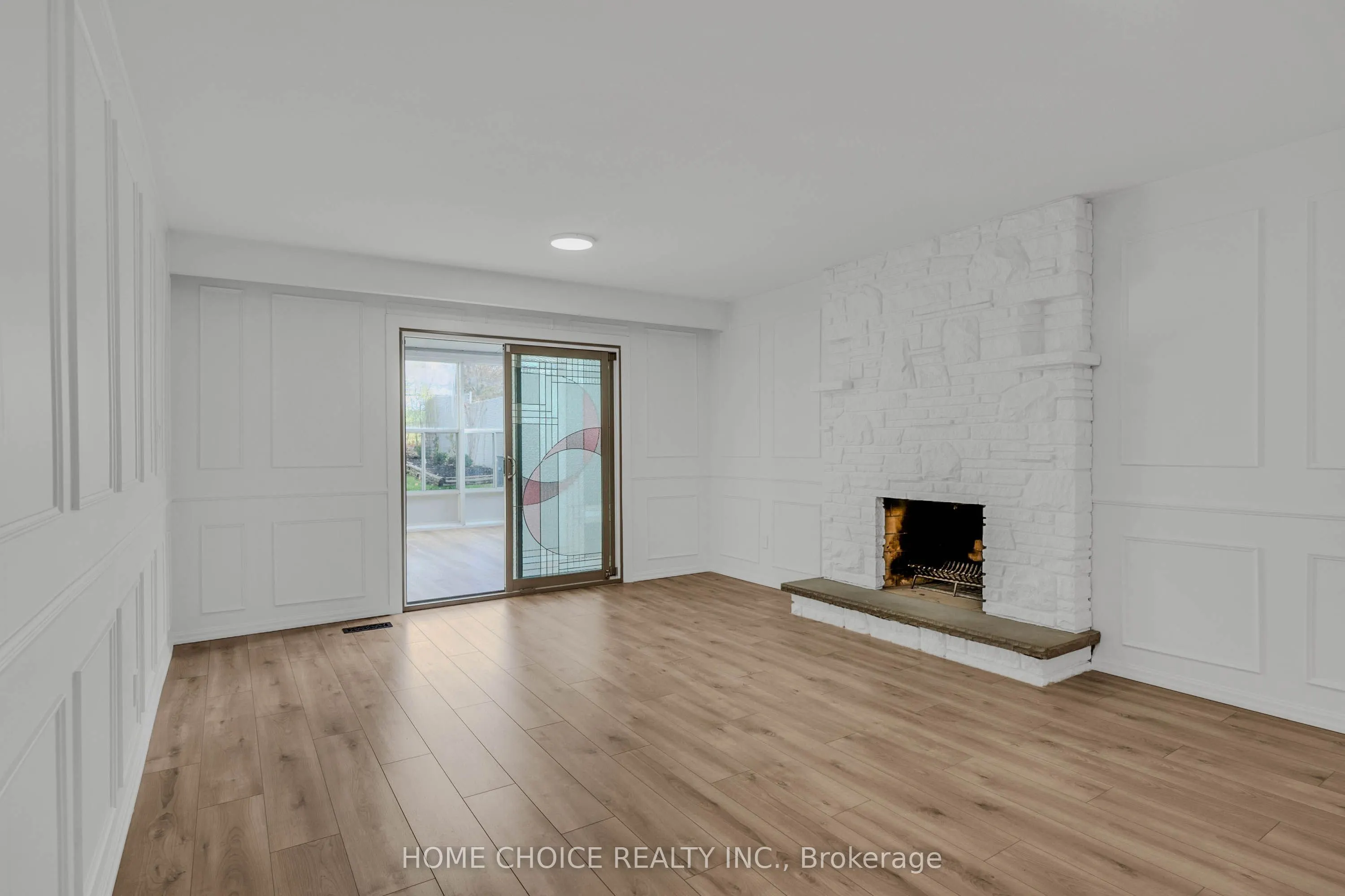 43 Golfwood Heights E