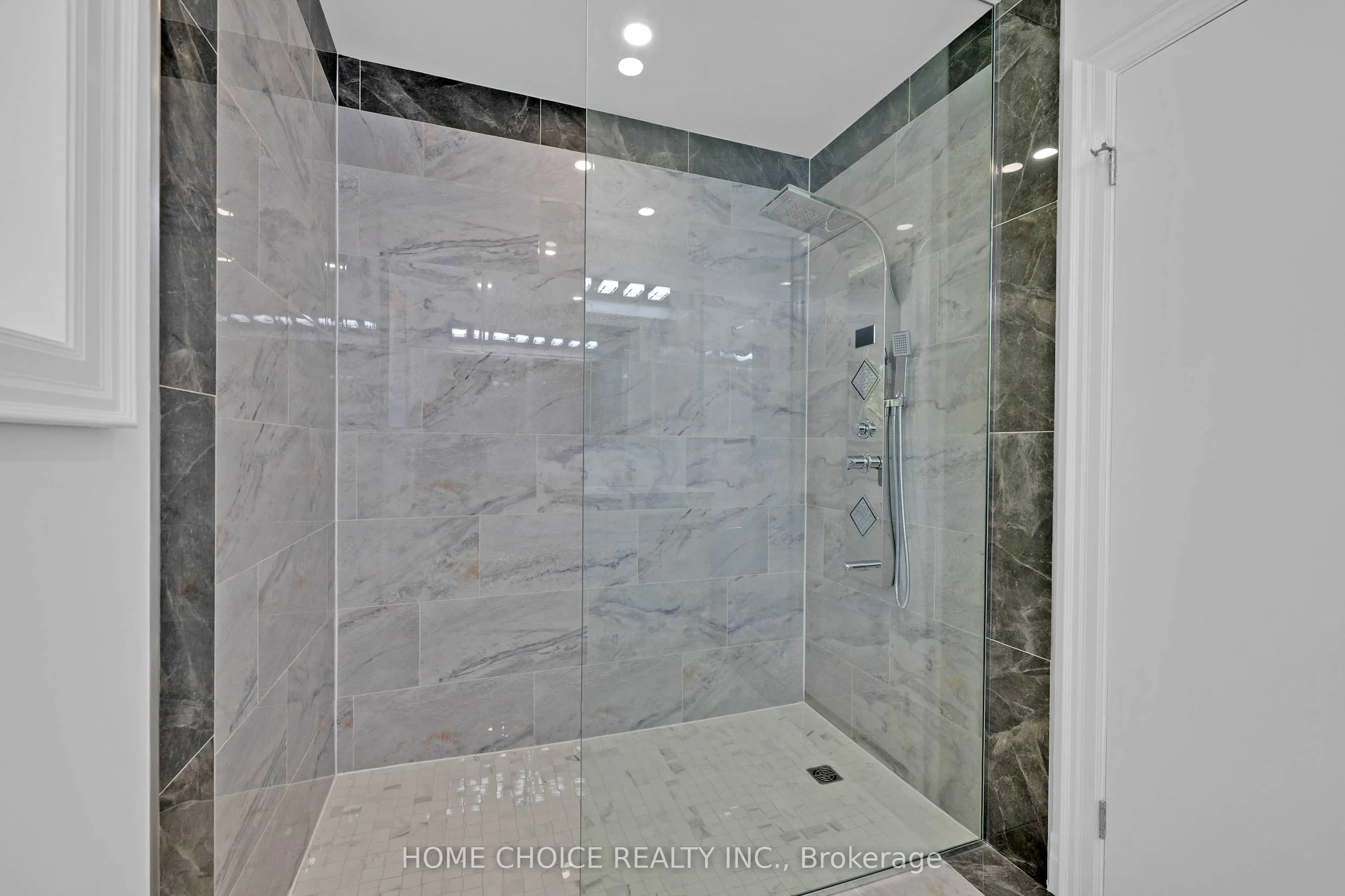 43 Golfwood Heights E