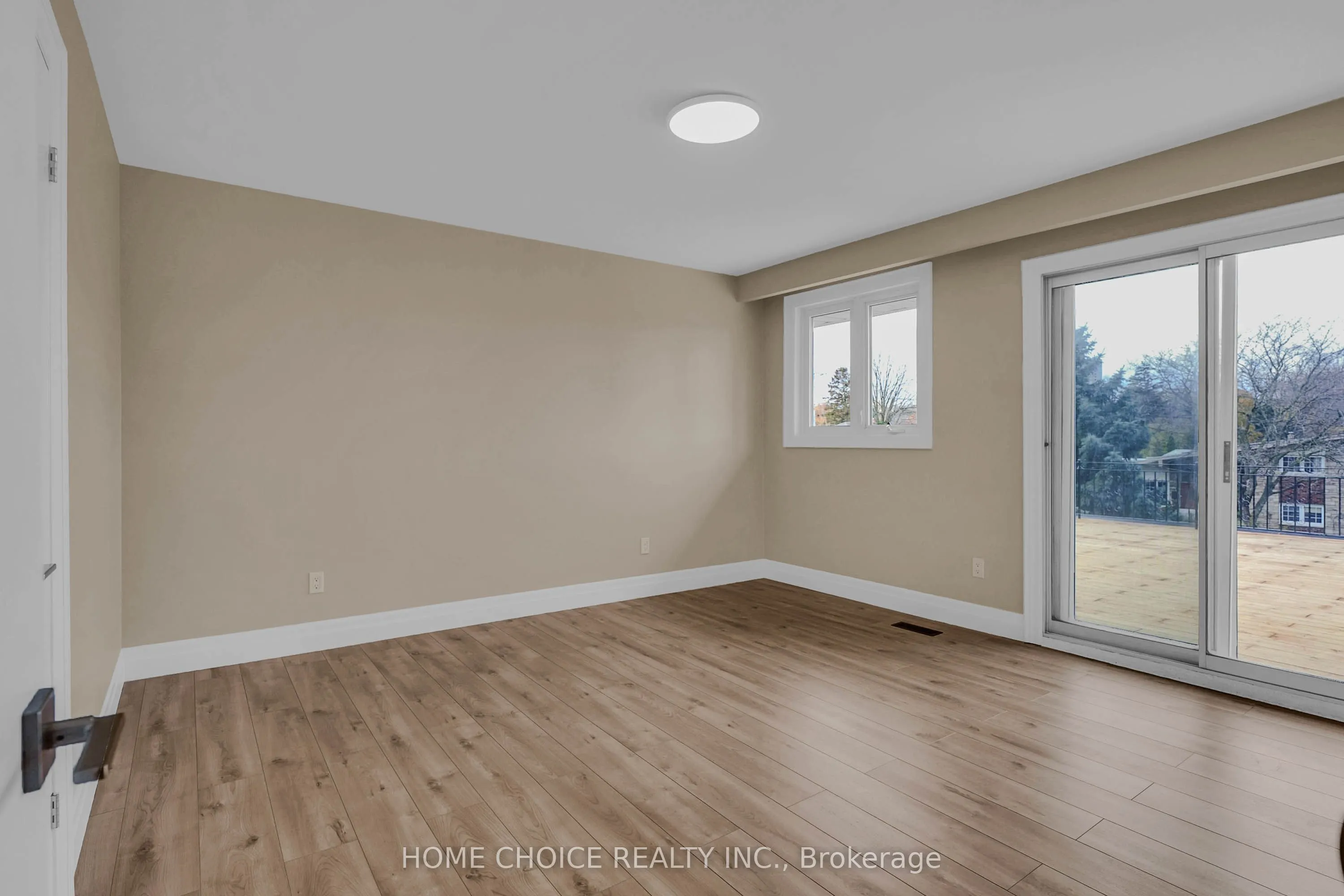 43 Golfwood Heights E
