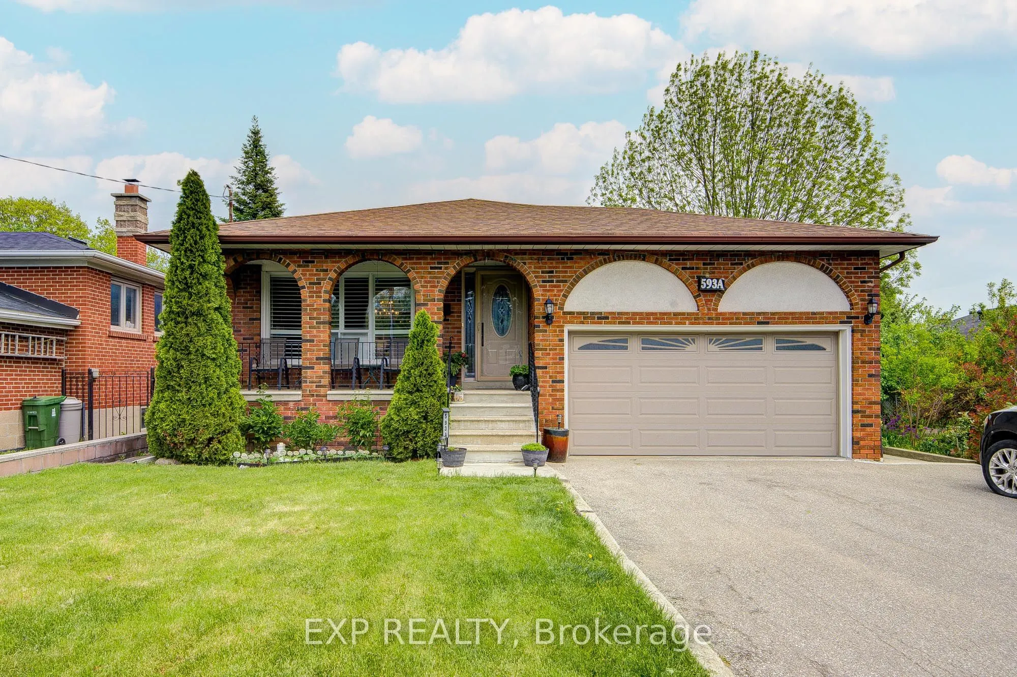 593A Scarlett Road N
