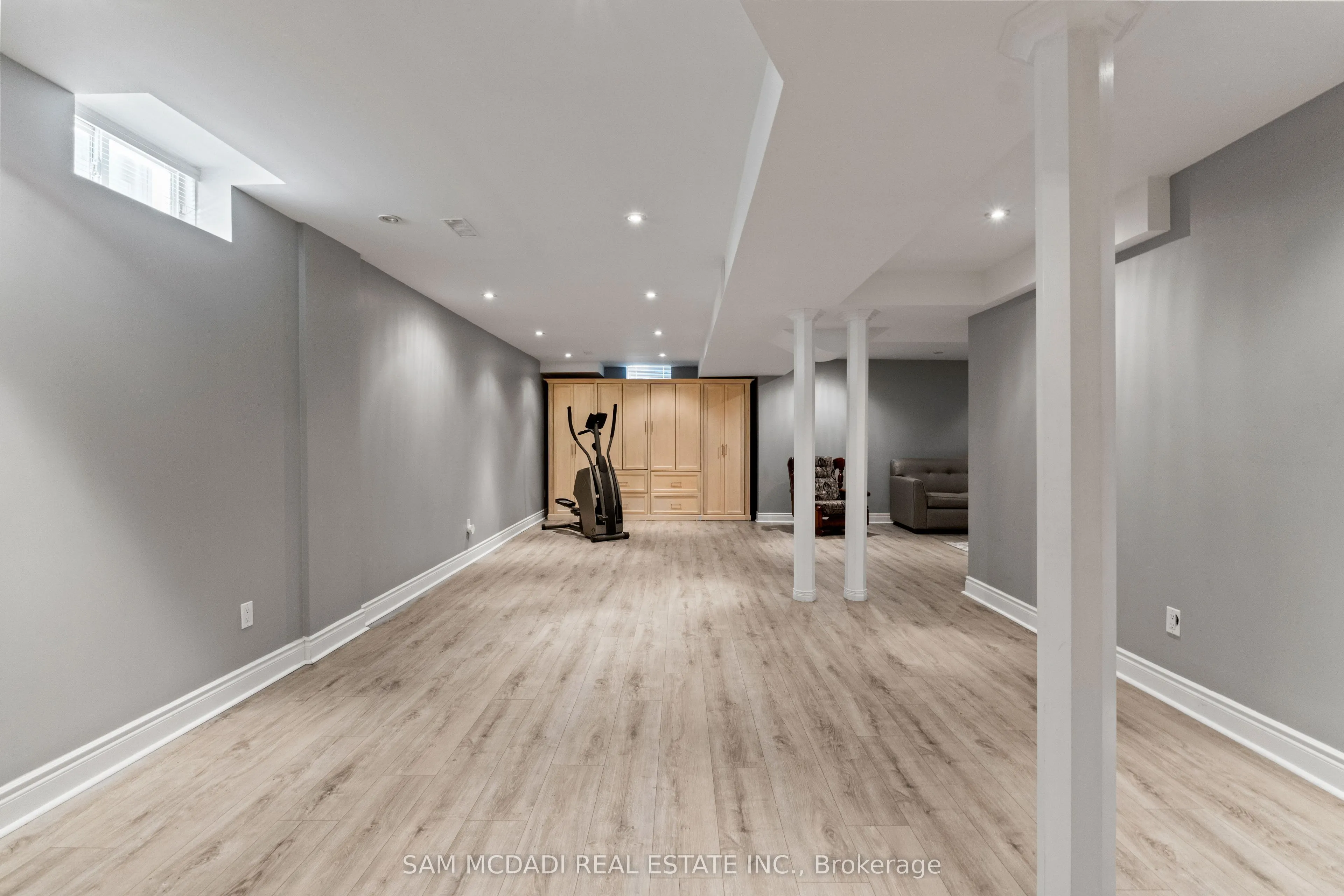 2476 Palmerston Road