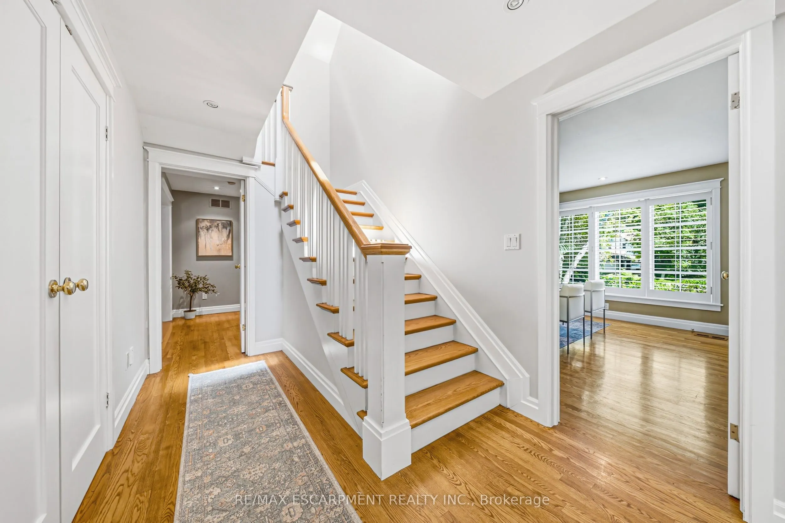 7 Colonial Crescent