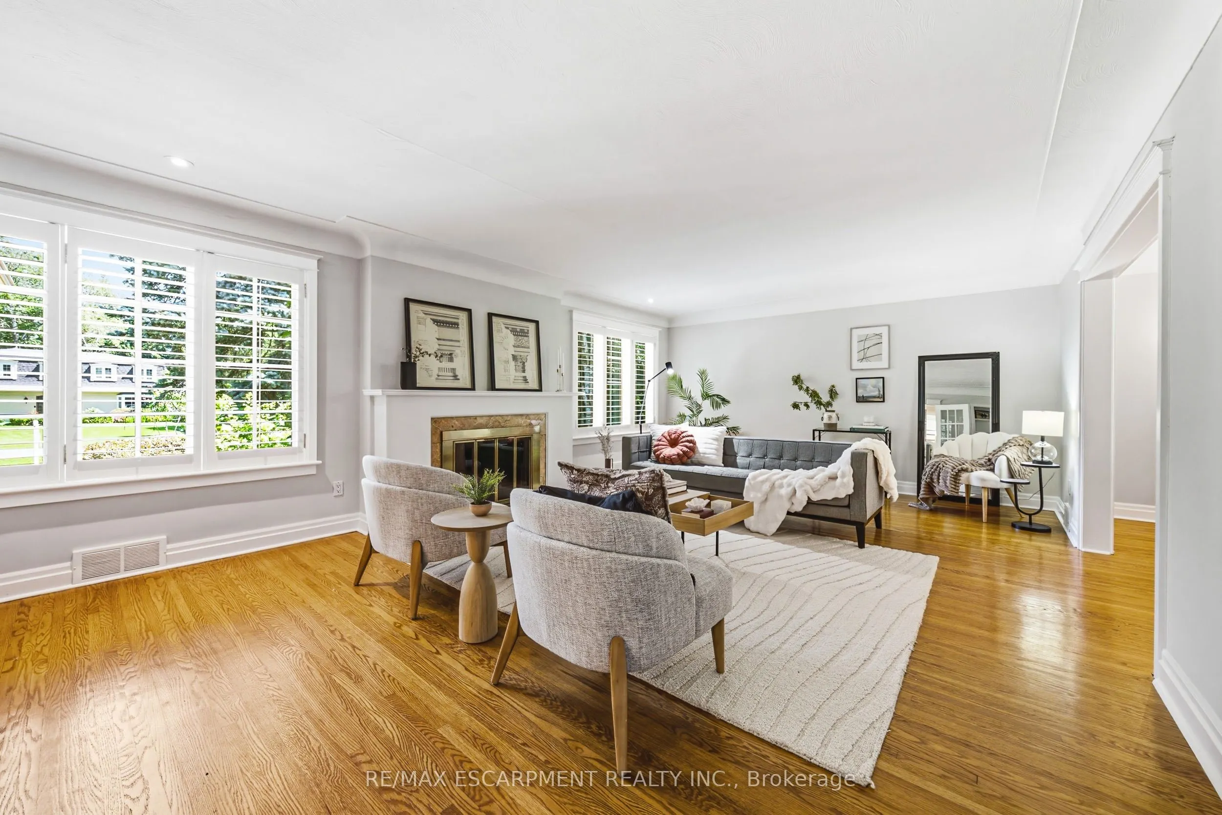 7 Colonial Crescent