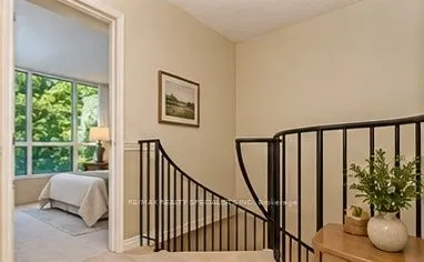 2565 Erin Centre Boulevard #411