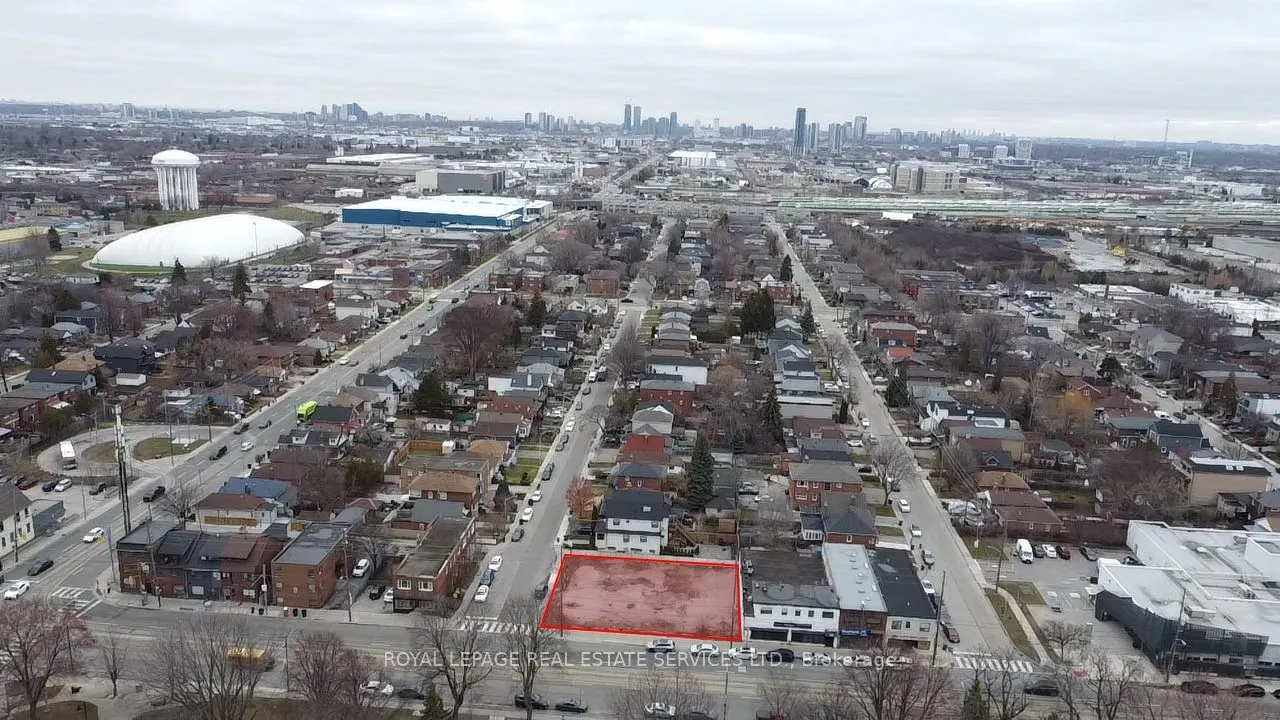 3142 Lake Shore Boulevard W