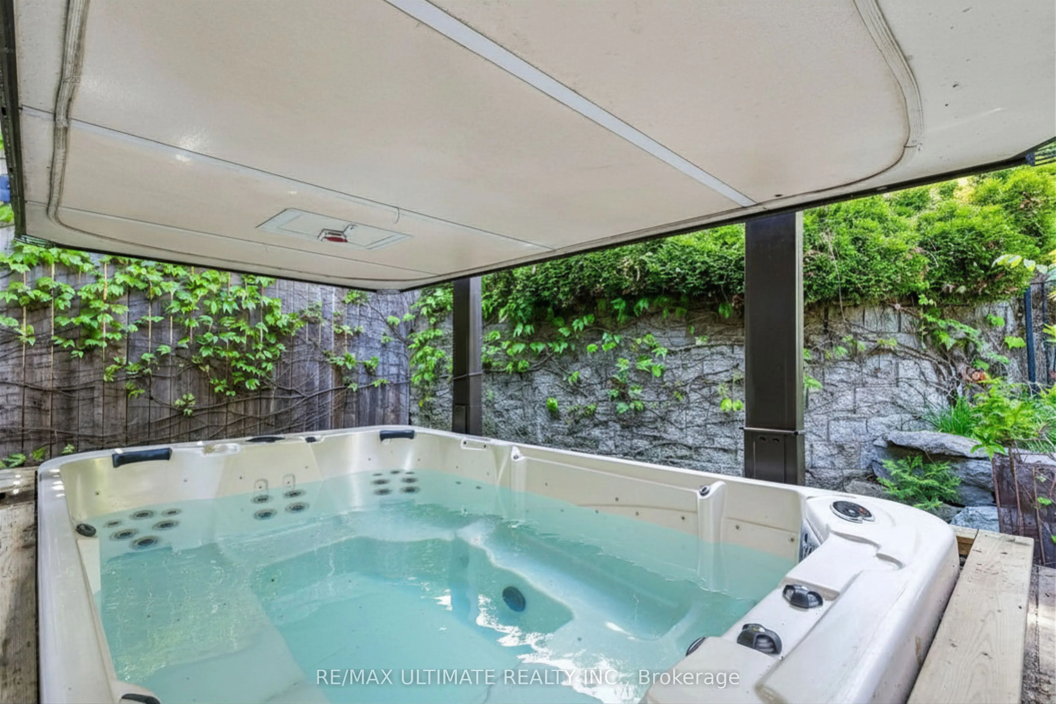 73 Bonnyview Drive
